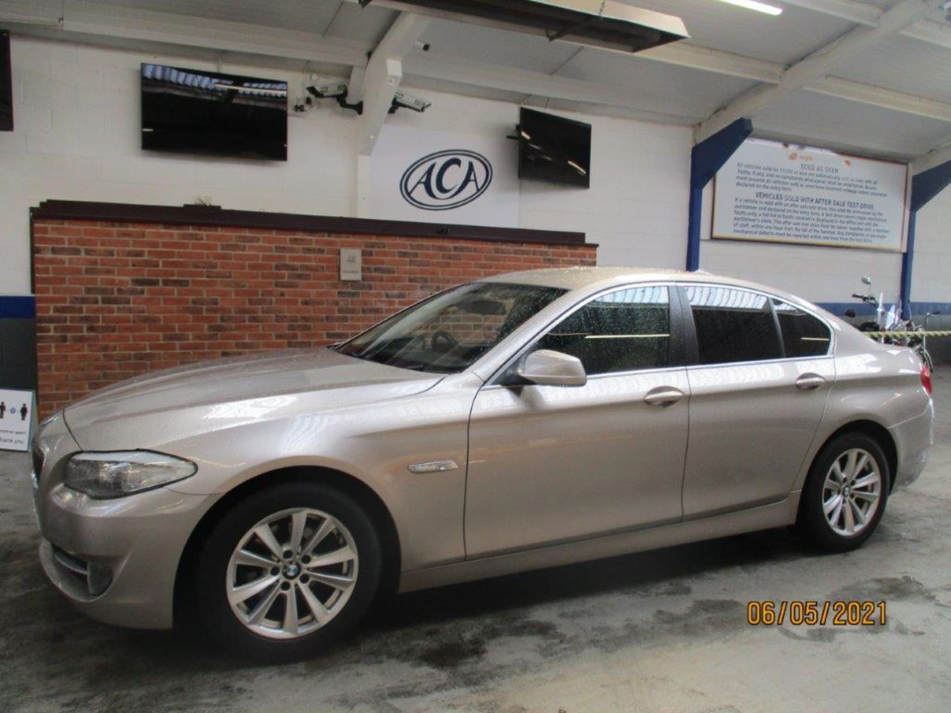 11 11 BMW 520D SE