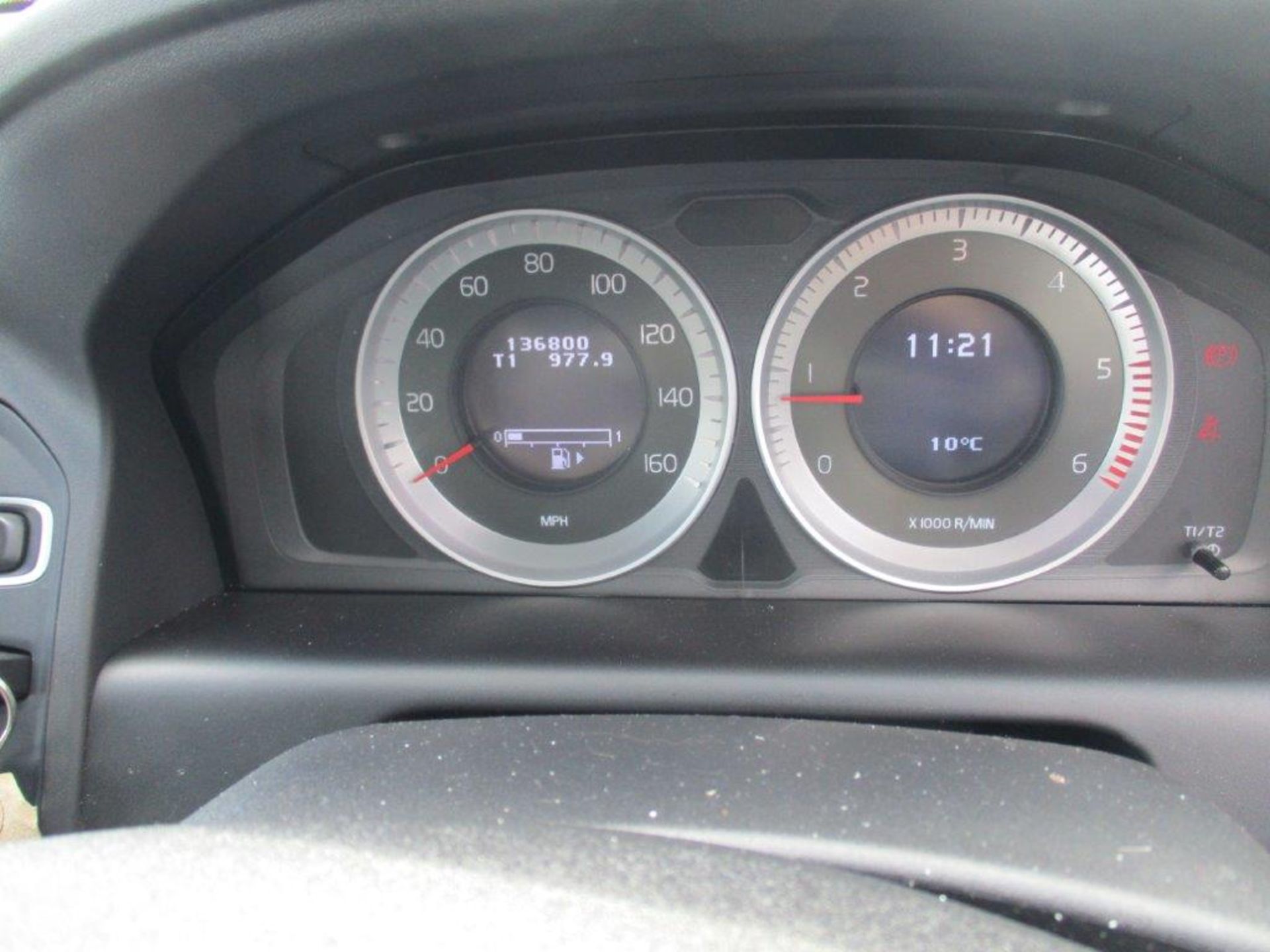 11 11 Volvo XC60 Drive SE D3 - Image 17 of 25