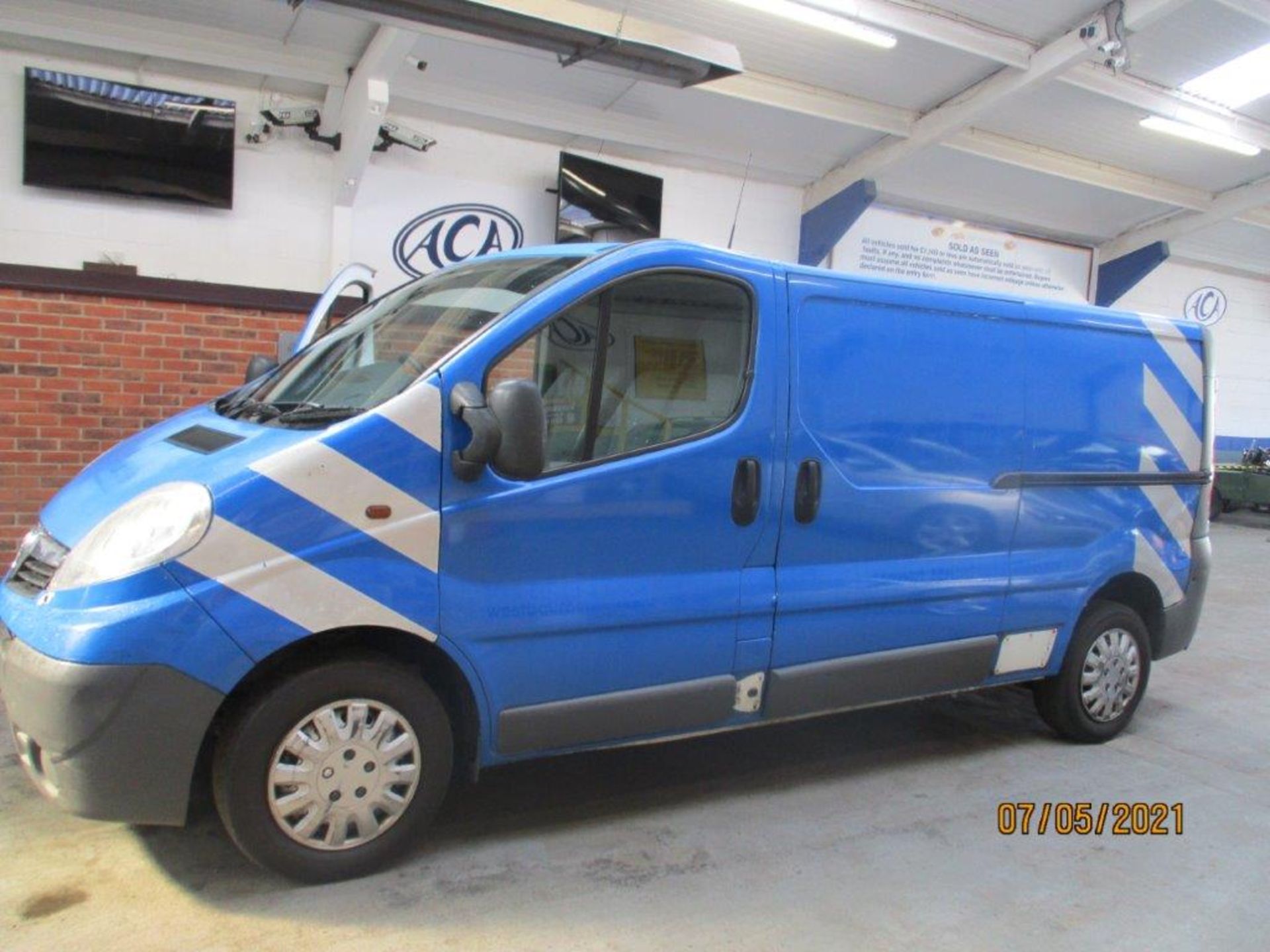 11 61 Vauxhall Vivaro 2900 CDTI LWB