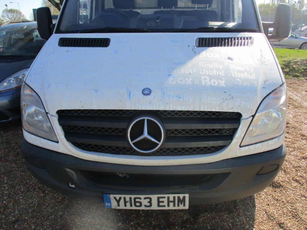 13 63 Merc Sprinter 316 CDI Luton - Image 2 of 12