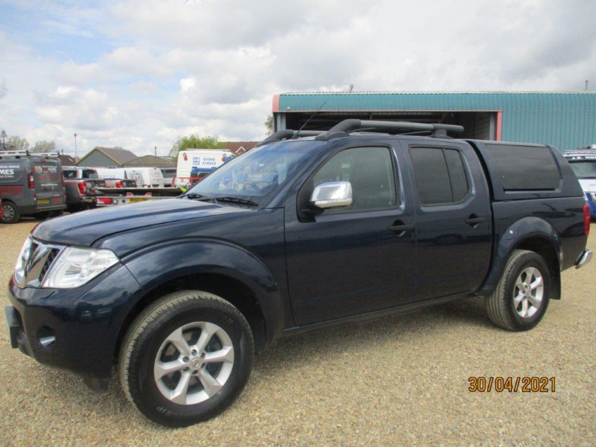 13 13 Nissan Navara TEKNA DCI AUTO