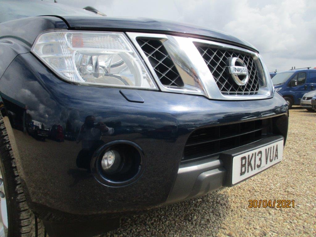 13 13 Nissan Navara TEKNA DCI AUTO - Image 5 of 32