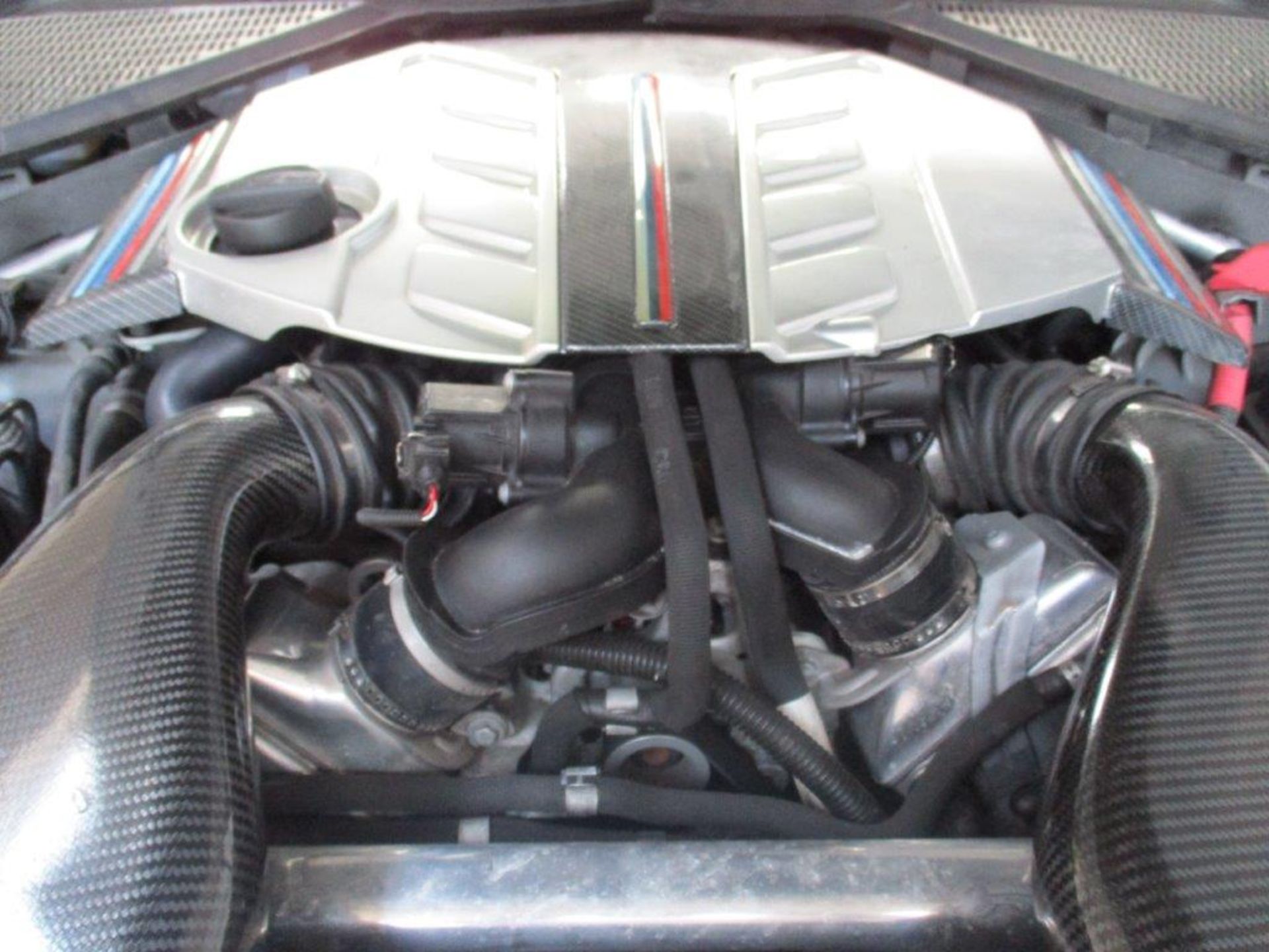 60 10 BMW X5 M Turbo Auto - Image 18 of 35