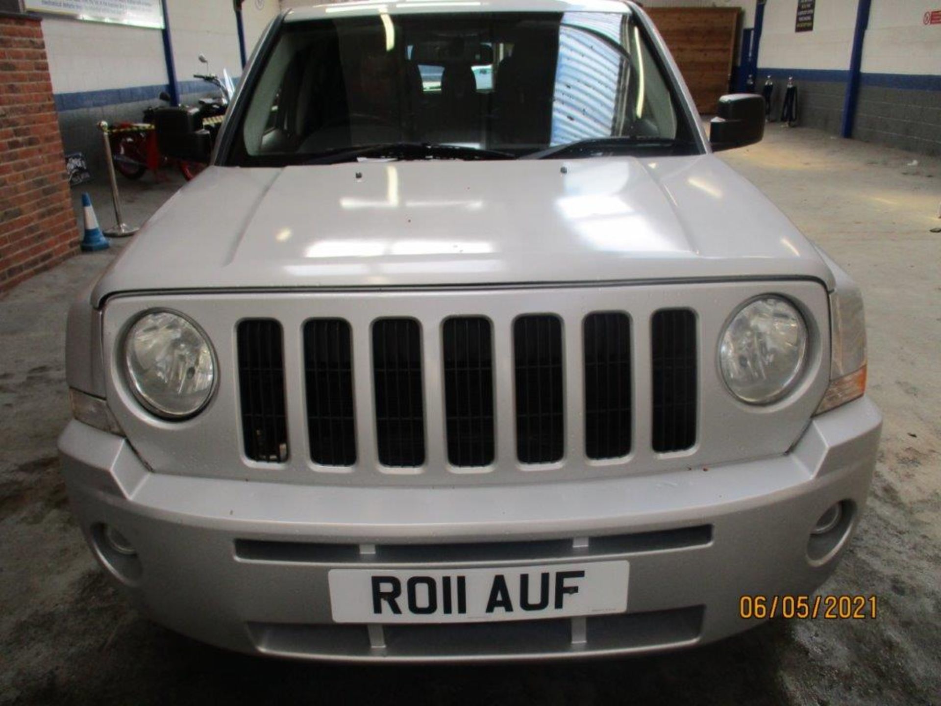 11 11 Jeep Patriot LTD CRD - Image 3 of 16