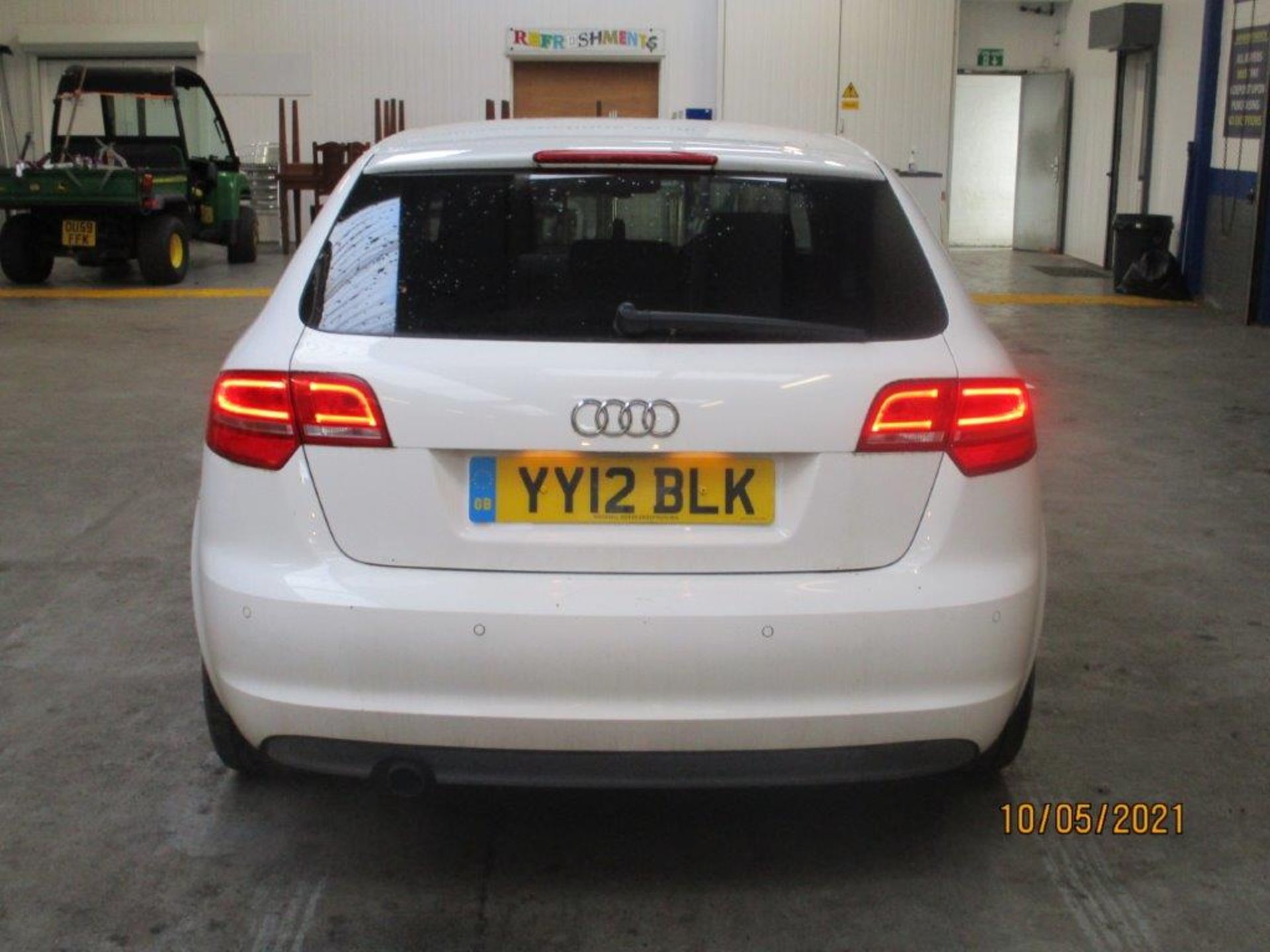 12 12 Audi A3 Sport TDI 5dr - Image 5 of 14