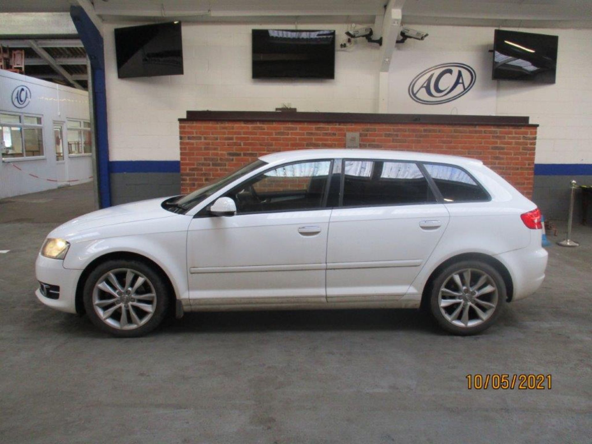 12 12 Audi A3 Sport TDI 5dr - Image 2 of 14