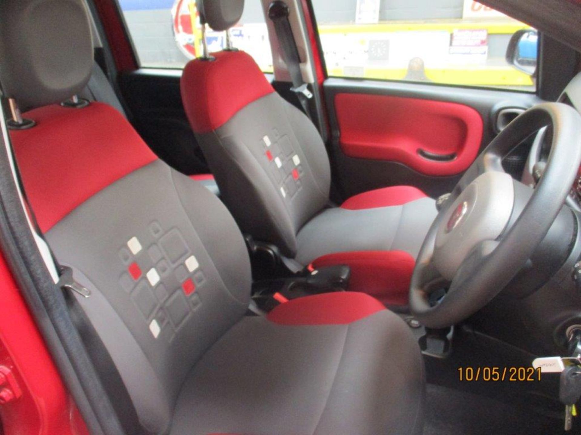 12 12 Fiat Panda Lounge - Image 11 of 18