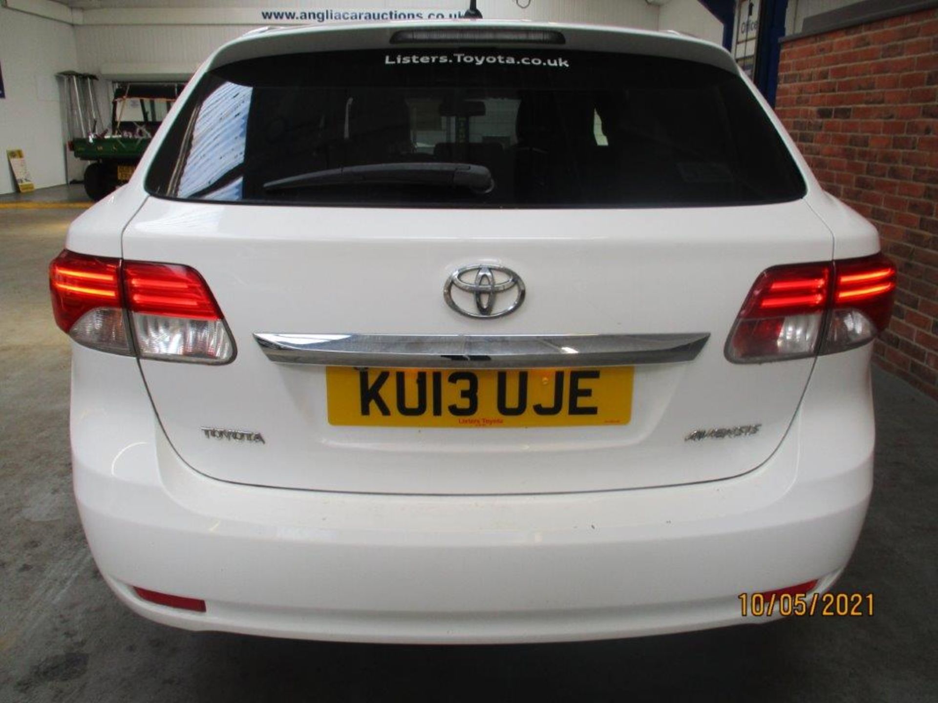 13 13 Toyota Avensis T4 D-4D - Image 2 of 22