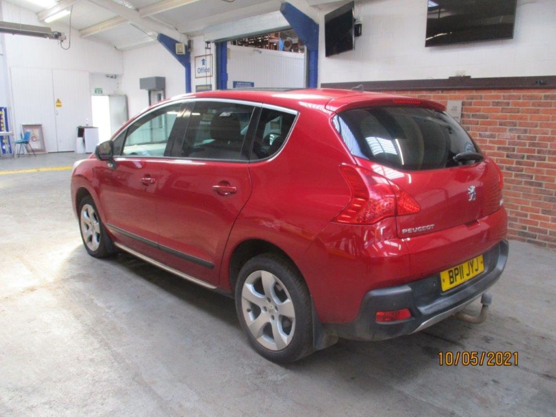 11 11 Peugeot 3008 Excl HDI - Image 3 of 20