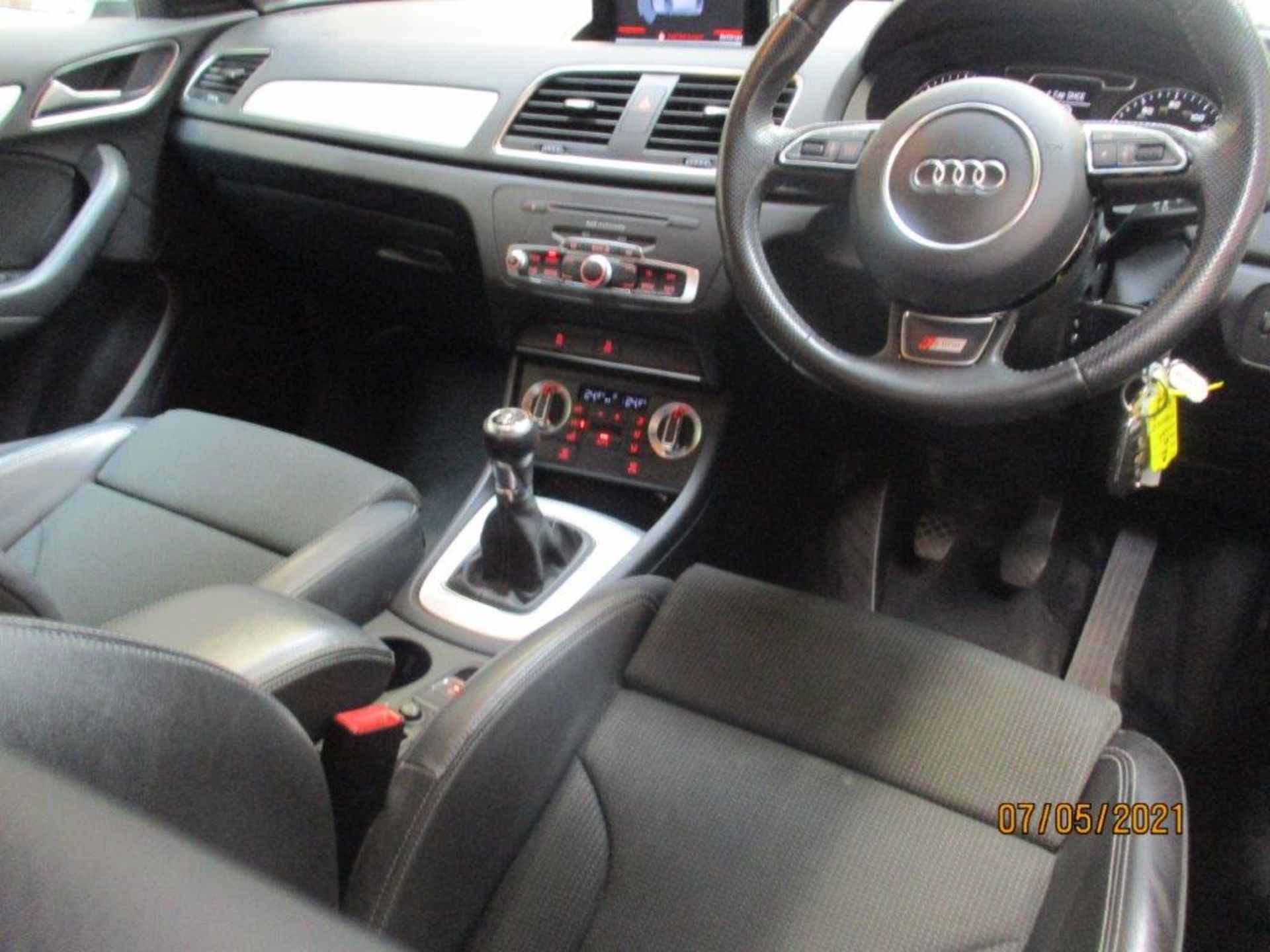 14 14 Audi Q3 S Line TDI - Image 23 of 26