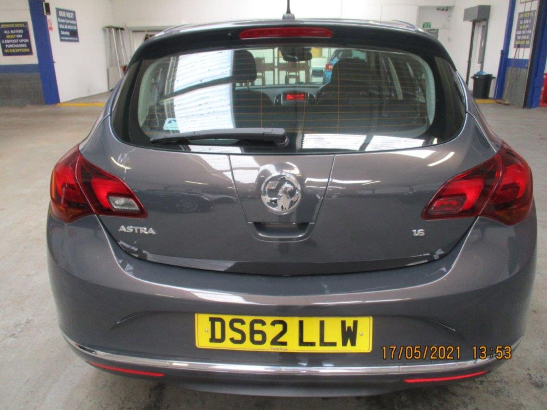 62 13 Vauxhall Astra SE - Image 2 of 17