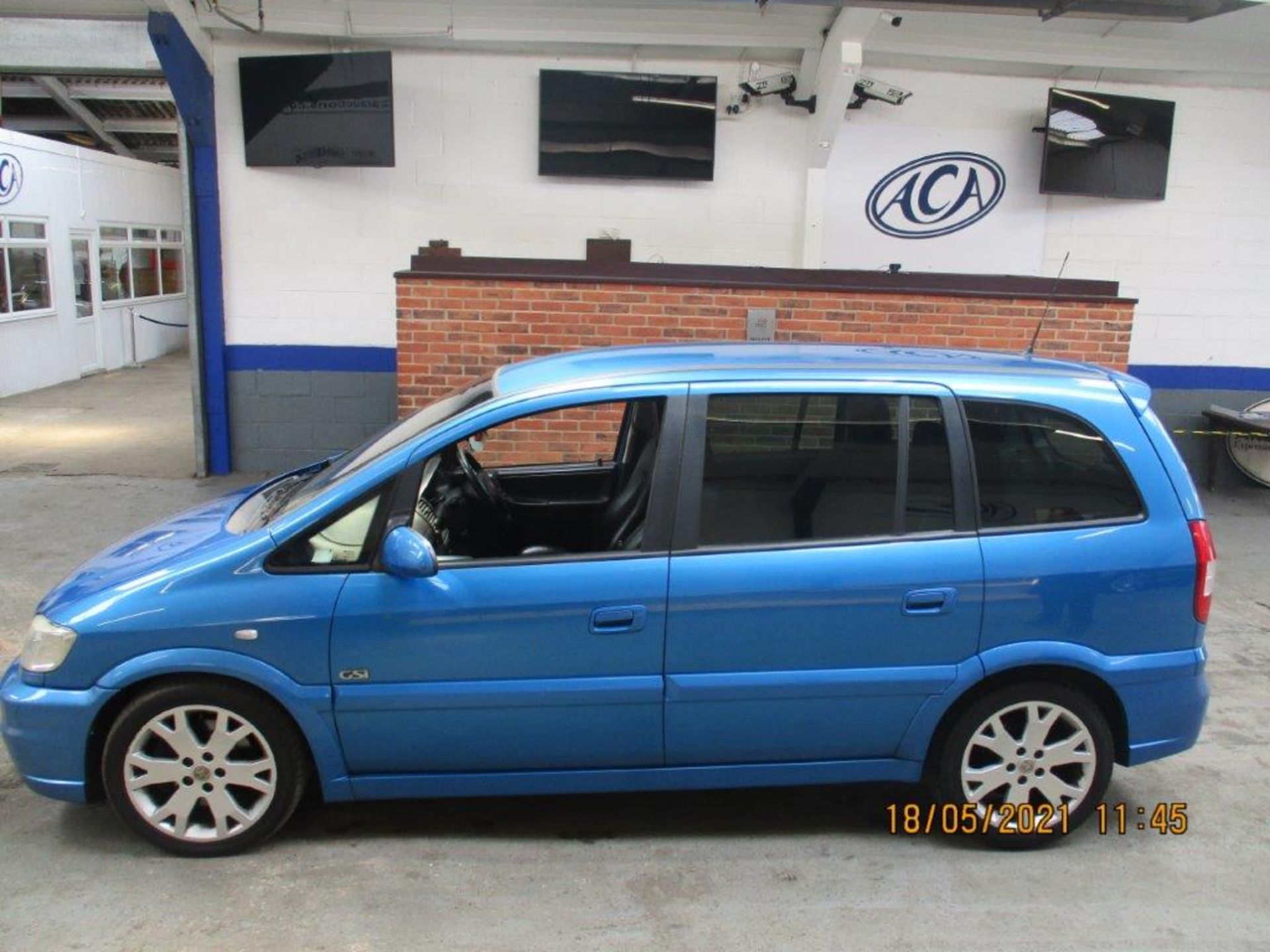 54 04 Vauxhall Zafira GSi Turbo - Image 2 of 25