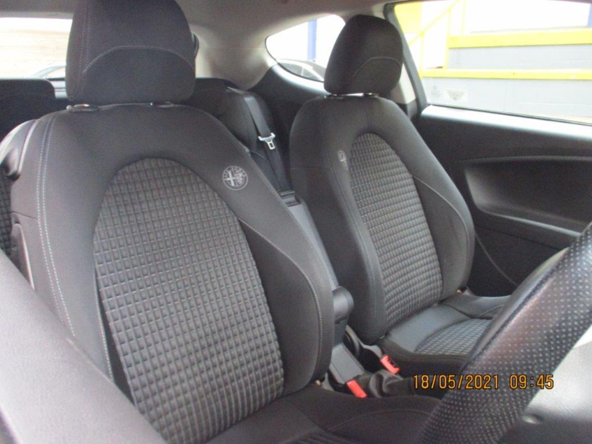 58 09 Alfa Romeo Mito Lusso - Image 17 of 19