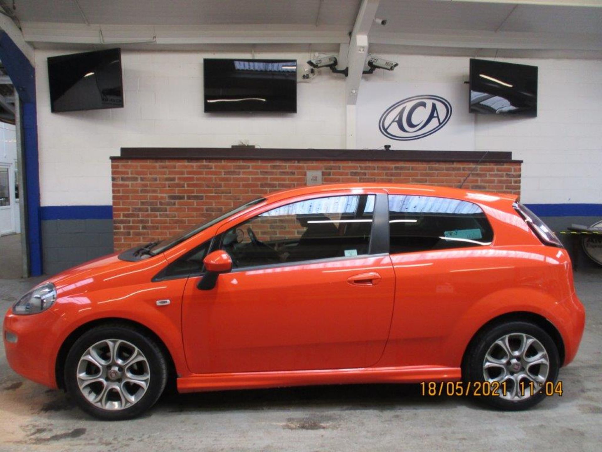 63 13 Fiat Punto GBT - Image 2 of 18