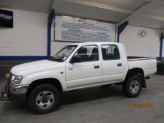 03 03 Toyota Hilux EX 4WD