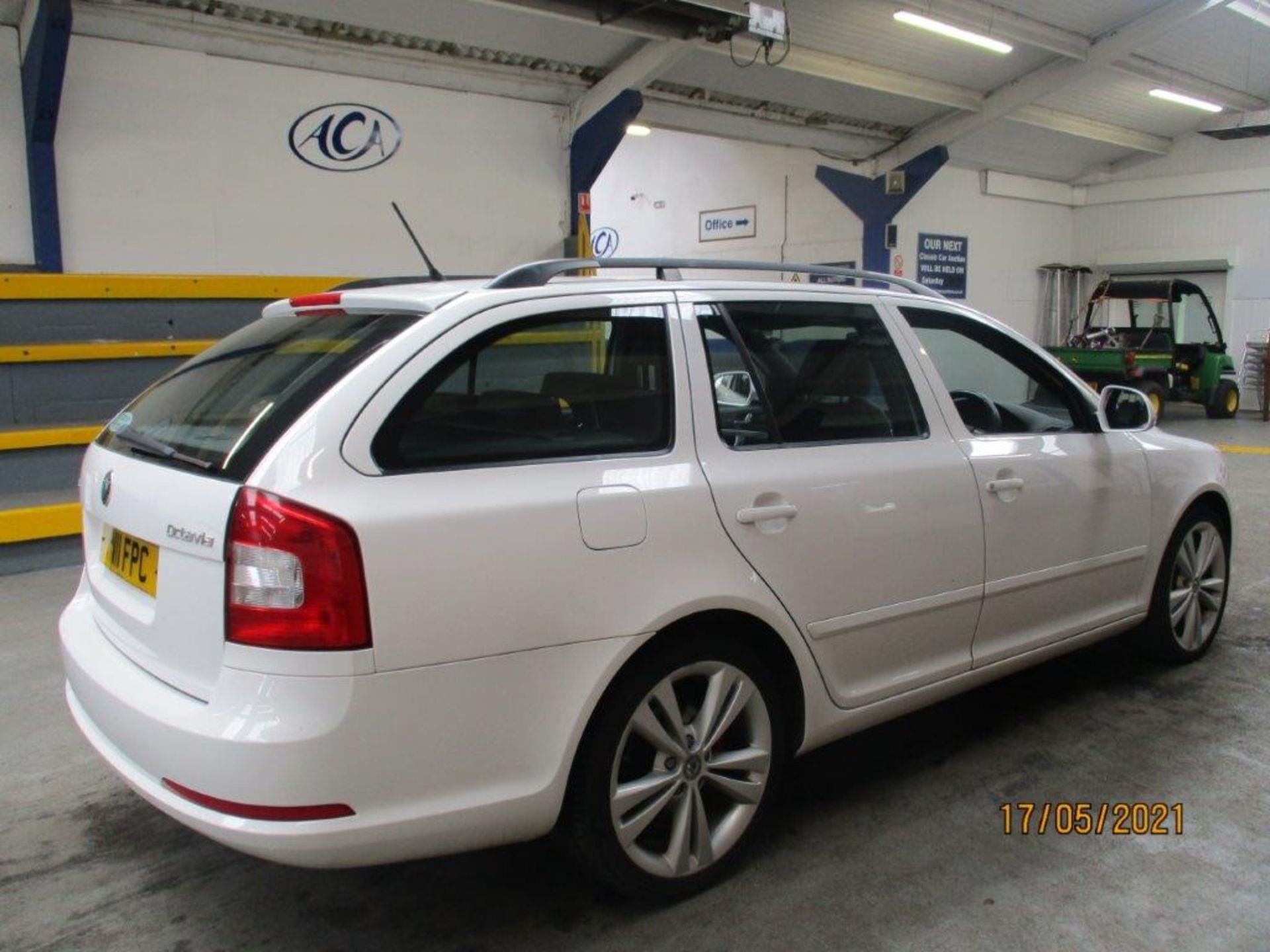 11 11 Skoda Octavia VRS TDI CR - Image 4 of 24