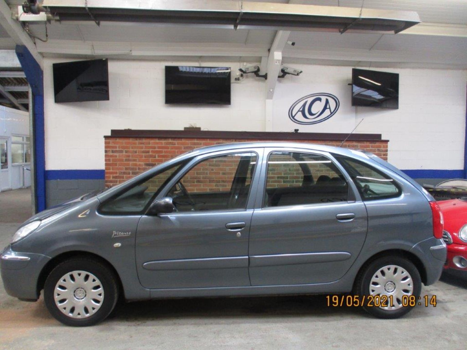 09 09 Citroen Xsara Picasso Desire 9 - Image 2 of 18