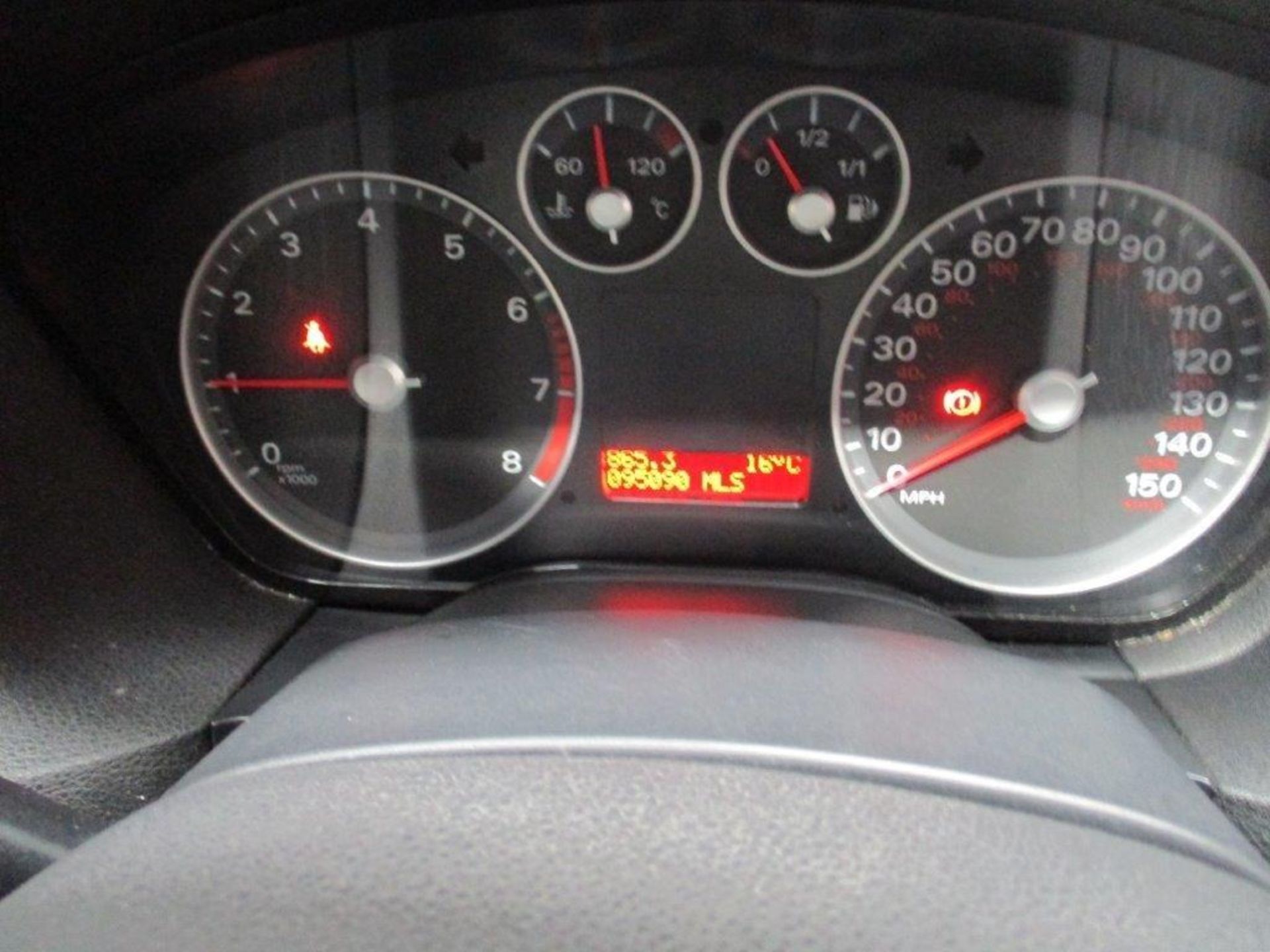 57 07 Ford Focus Zetec Climate - Image 17 of 20