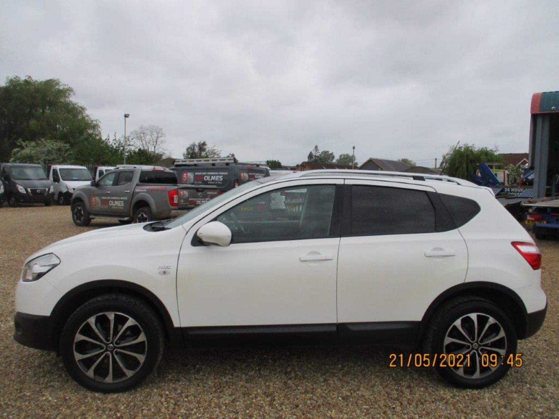 12 12 Nissan Qashqai N-Tec DCI - Image 2 of 24