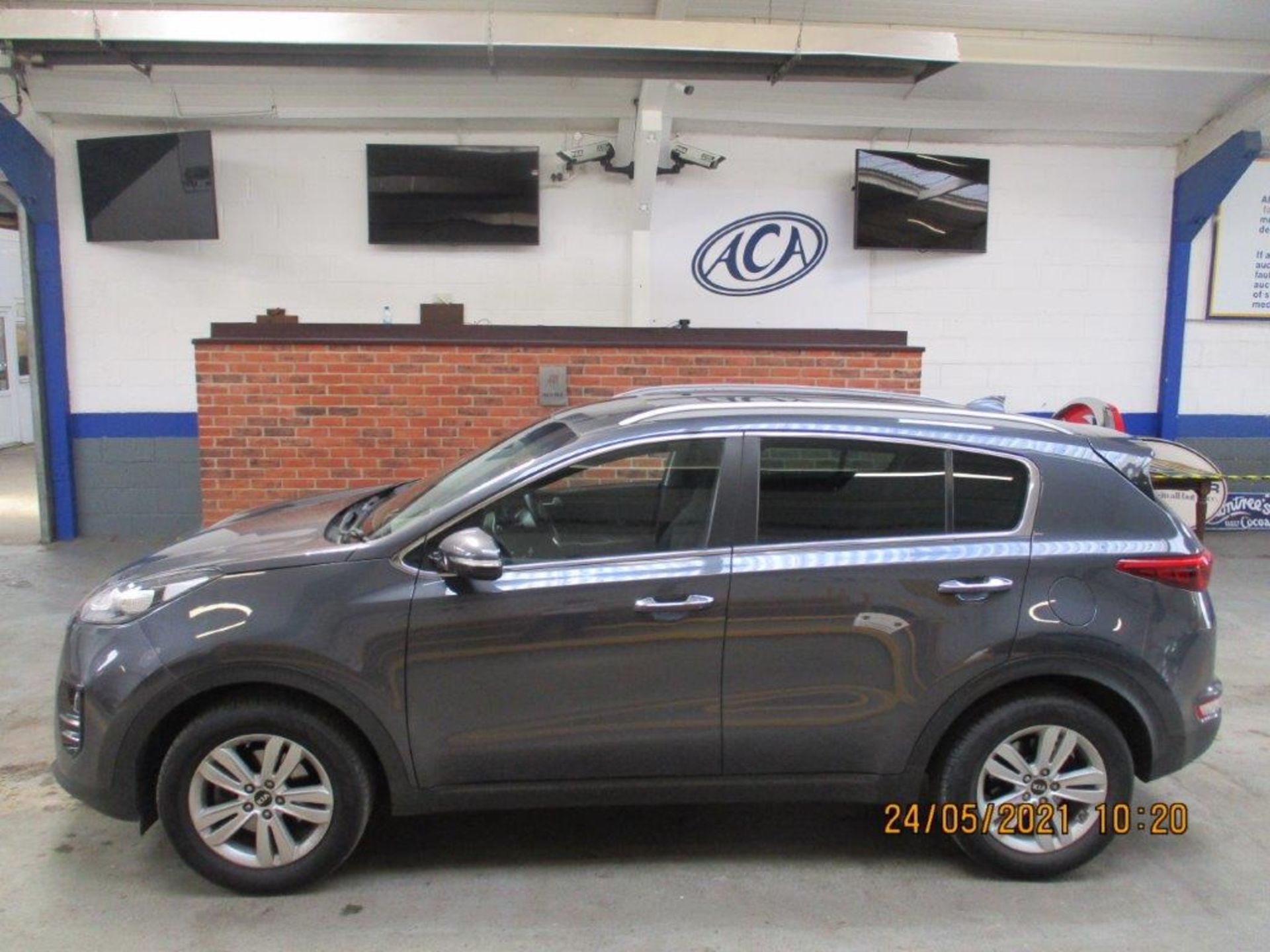 17 17 Kia Sportage 2 CRDI ISG - Image 2 of 25