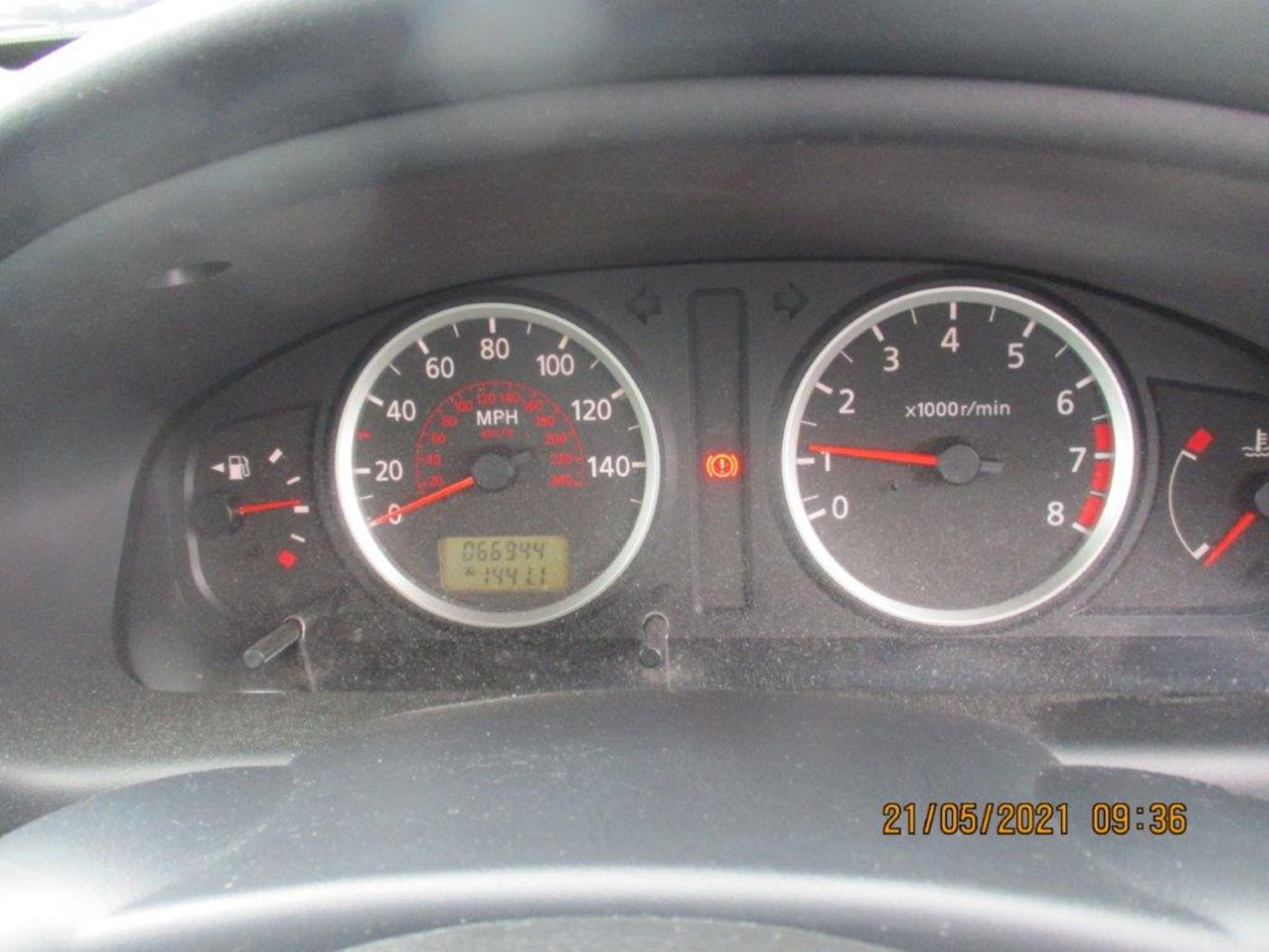 55 05 Nissan Almera SE - Image 19 of 22