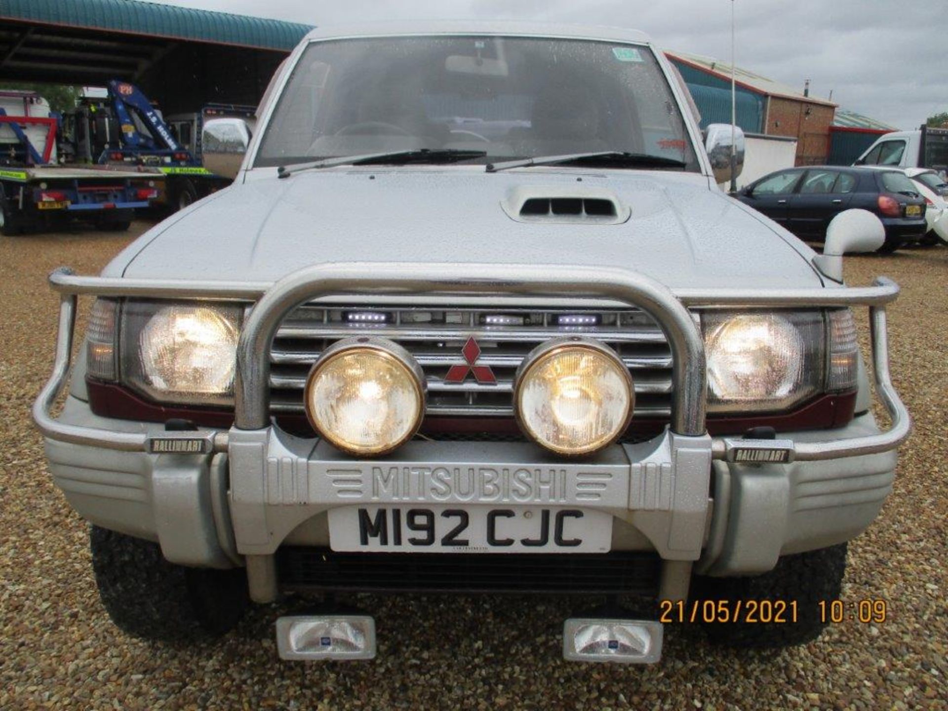 1995 Mits Pajero Exceed TD LWB - Image 3 of 33