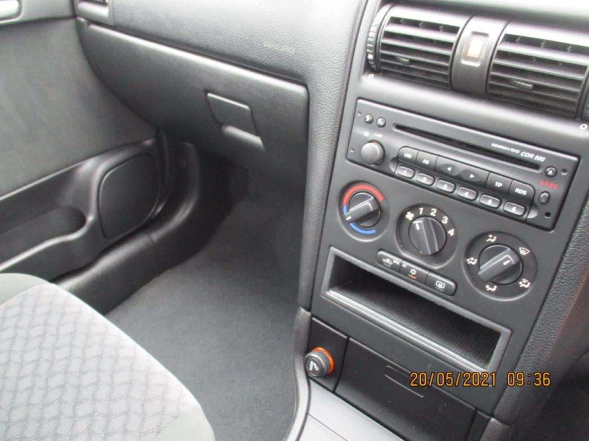 54 04 Vauxhall Astra LS CDTI - Image 6 of 23