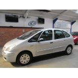 09 09 Citroen Picasso Desire 16V