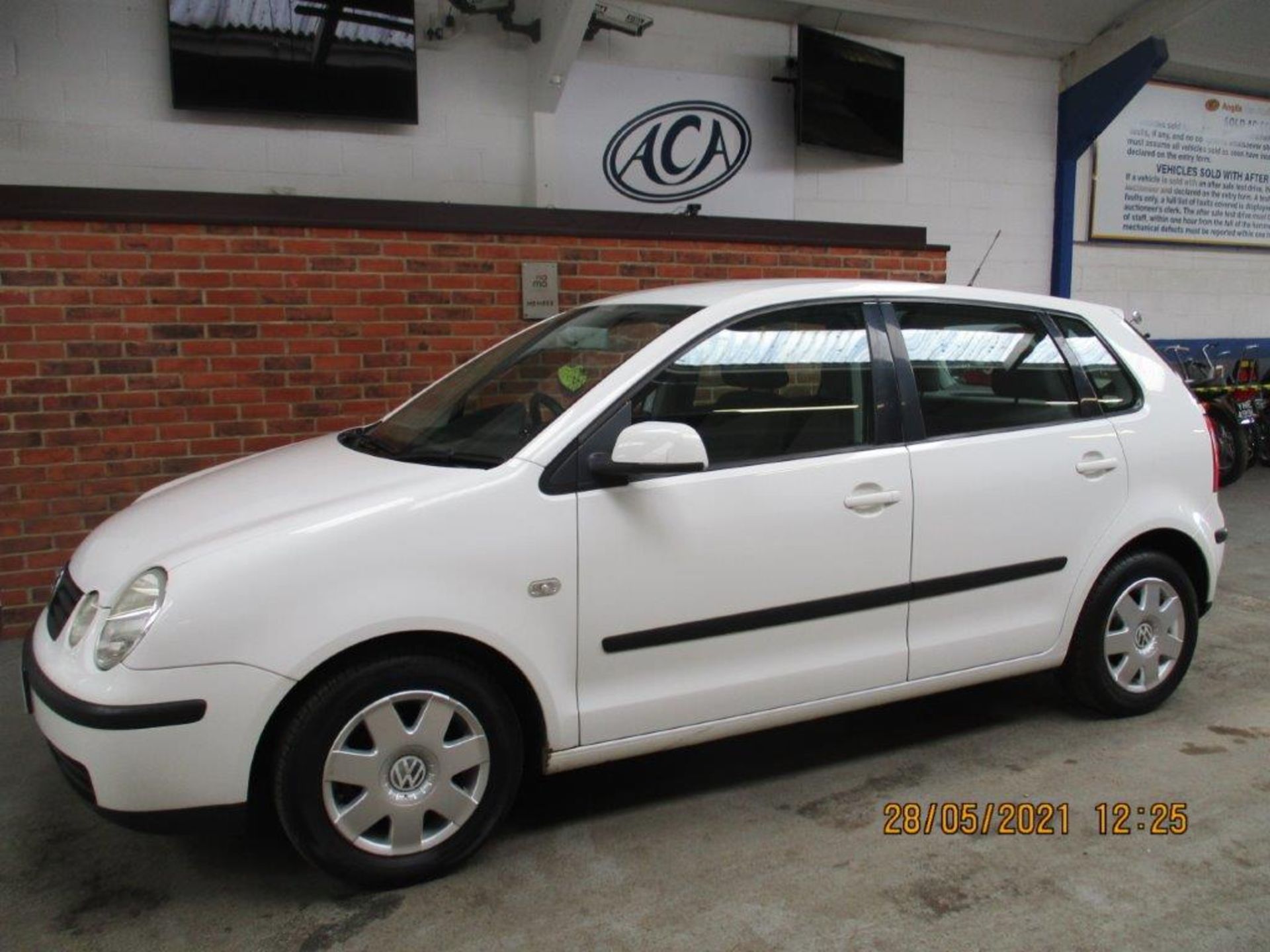 02 02 VW Polo SE