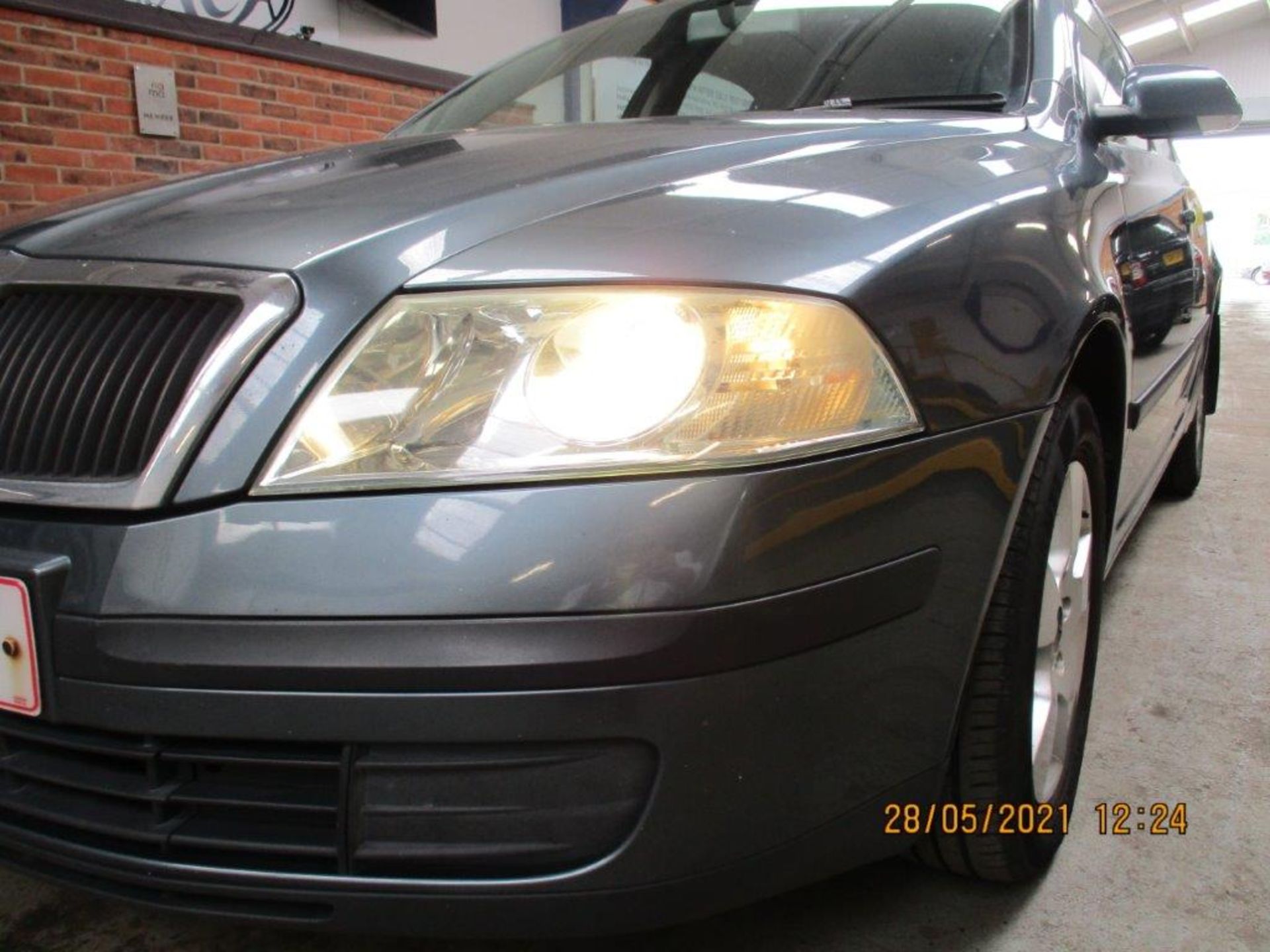 54 04 Skoda Octavia Ambiente TDI PD - Image 12 of 17