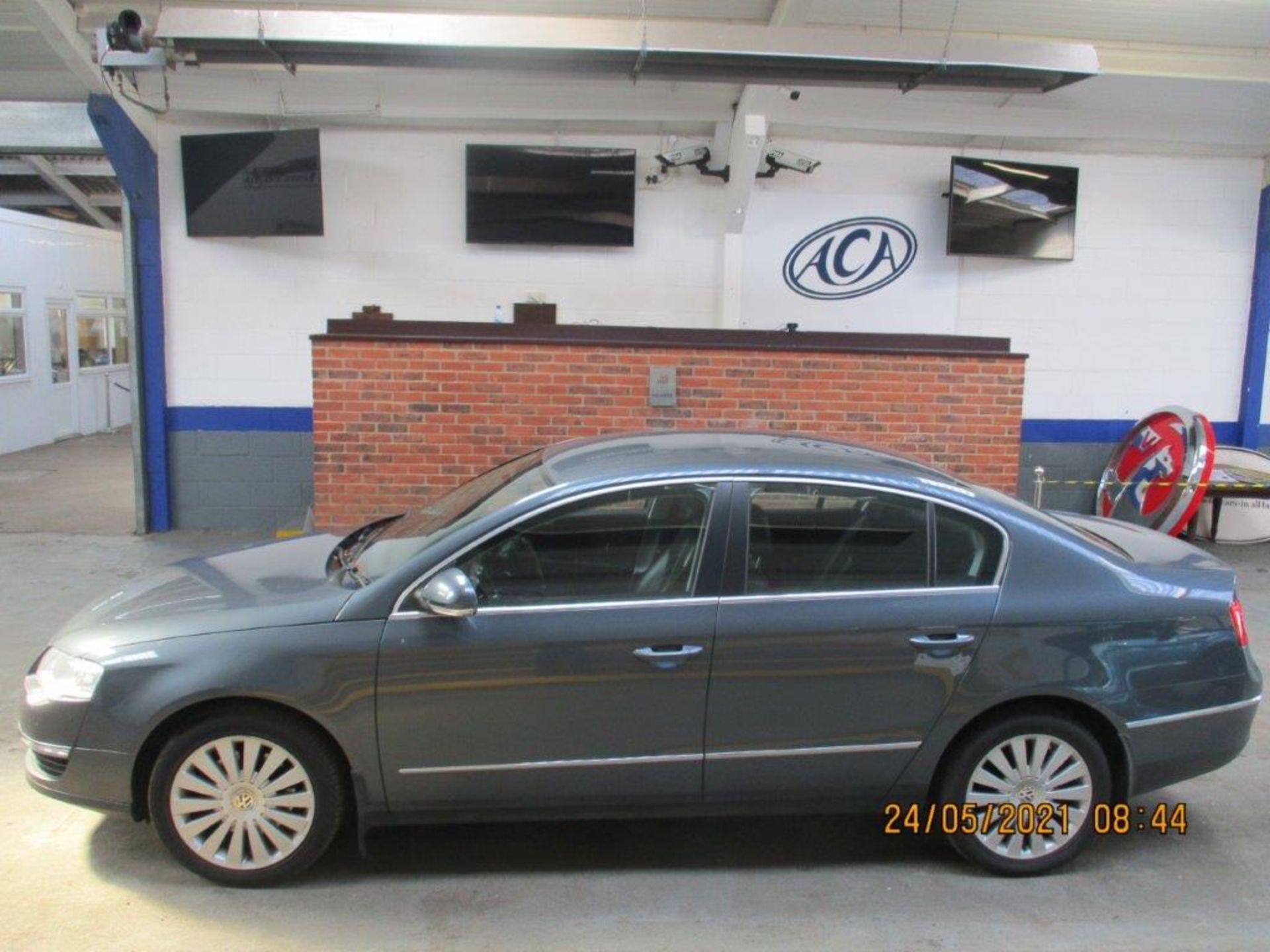 10 10 VW Passat H Line + TDI DSG - Image 2 of 20