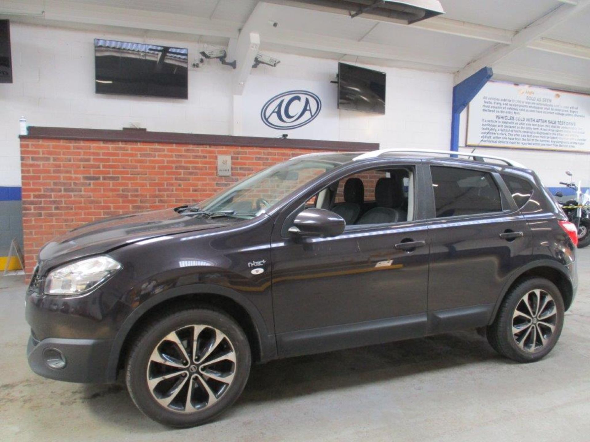 12 12 Nissan Qashqai N-Tec + IS DCI