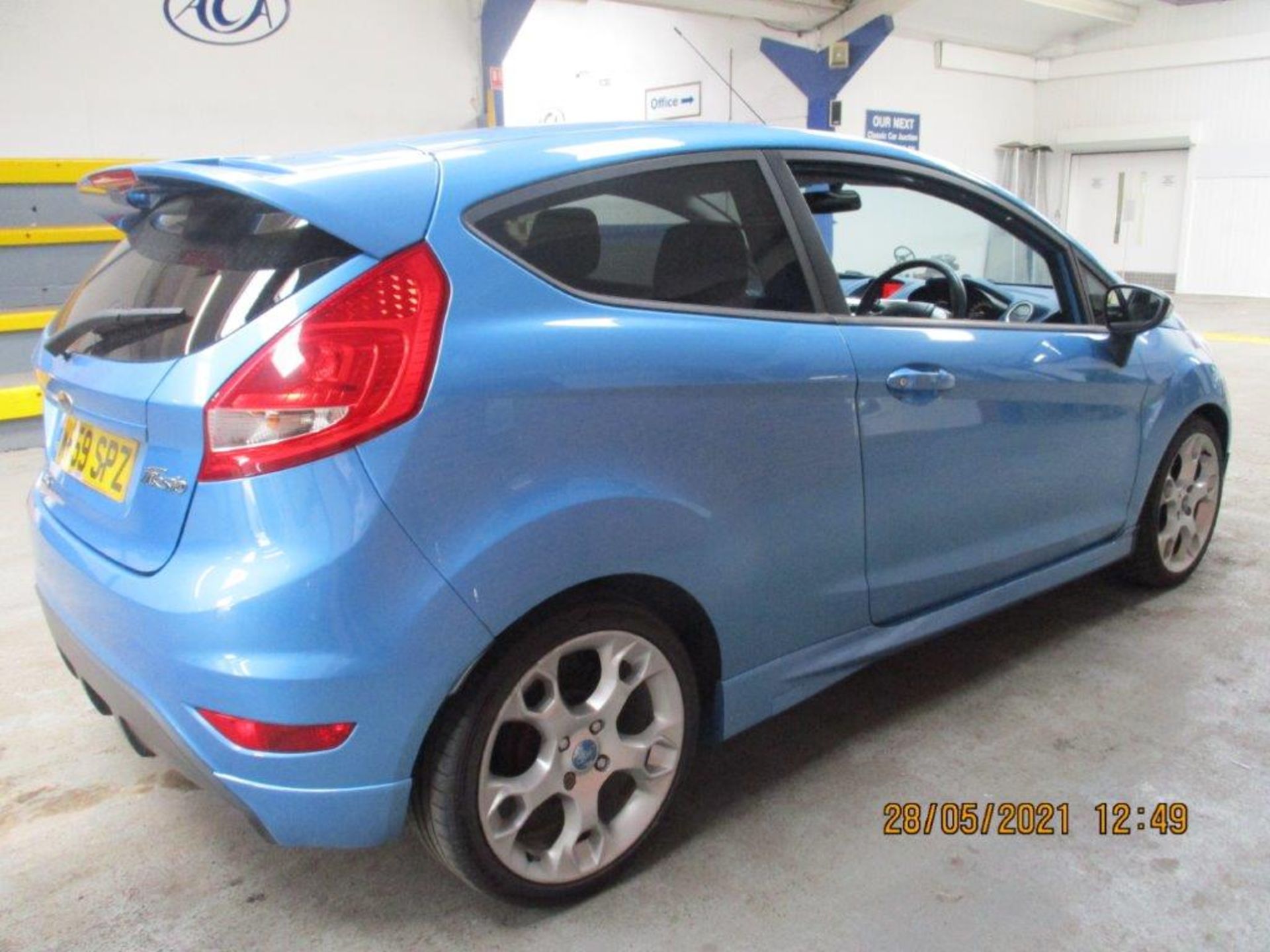 59 09 Ford Fiesta Zetec S 120 - Image 5 of 25