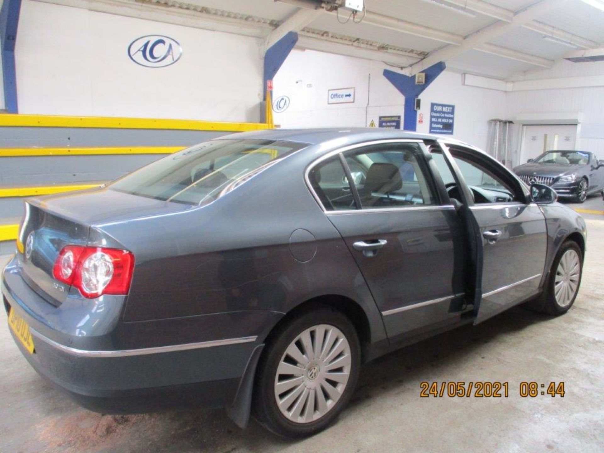 10 10 VW Passat H Line + TDI DSG - Image 8 of 20