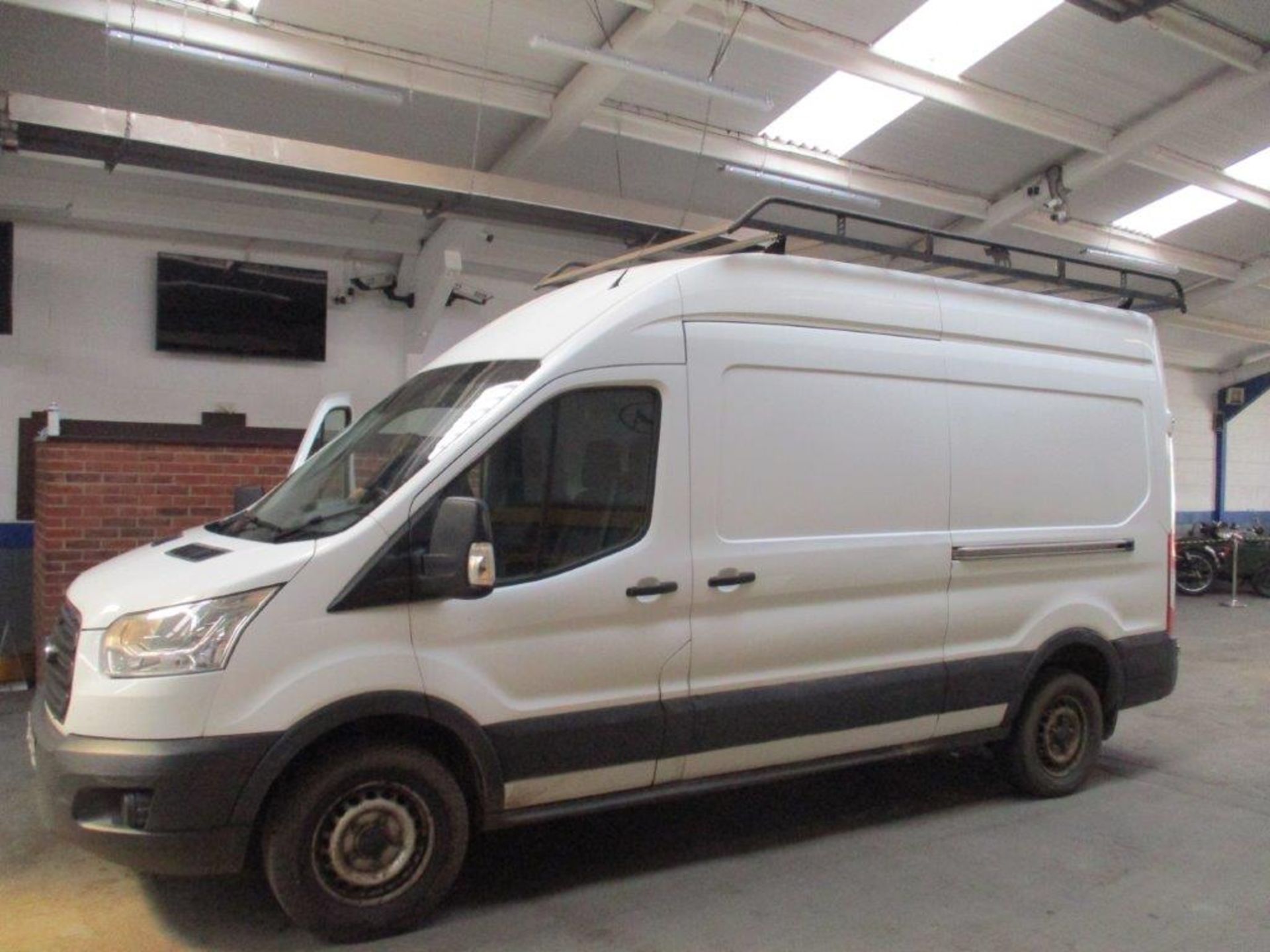 64 14 Ford Transit 350 - Image 3 of 24