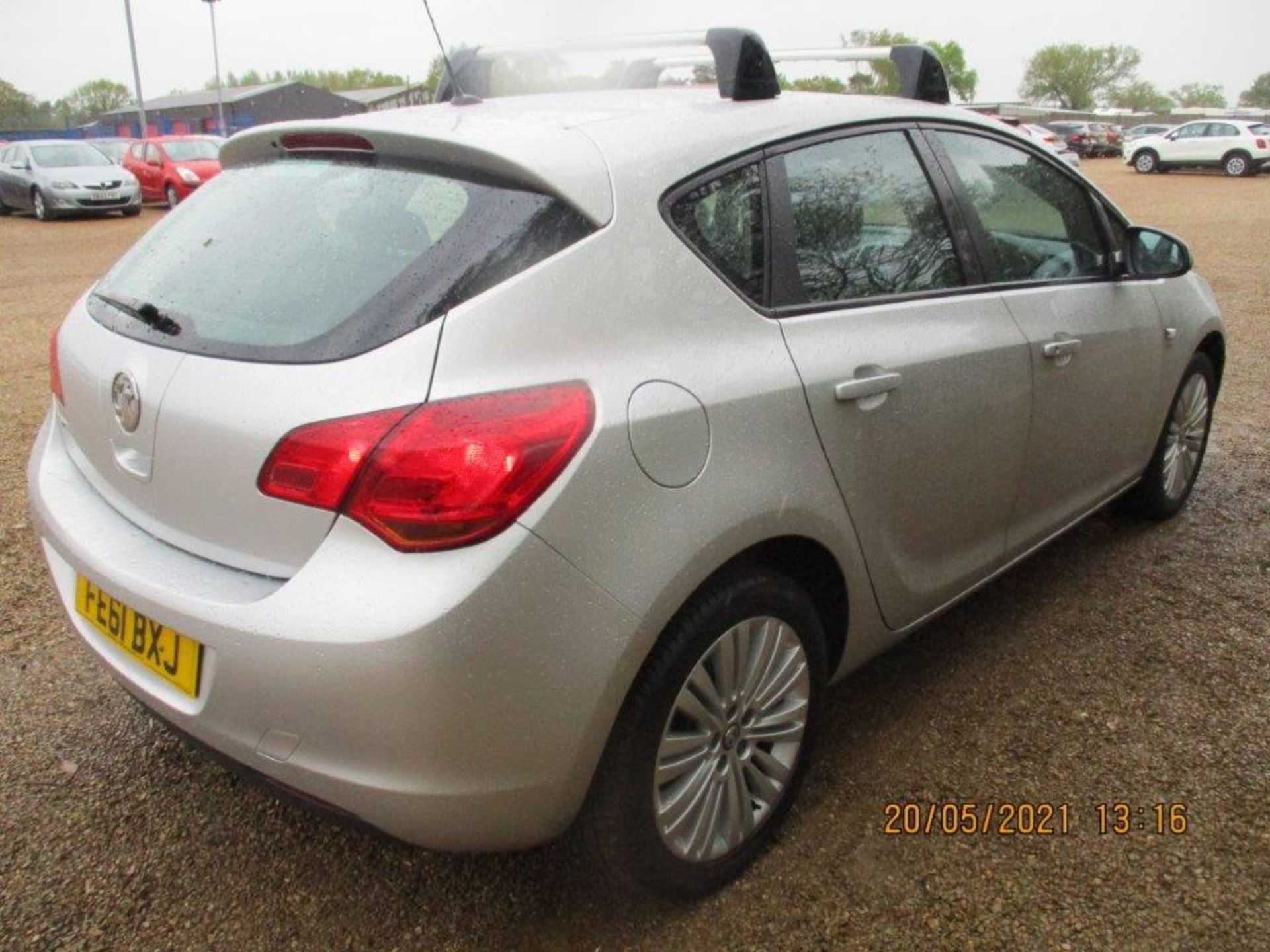 61 11 Vauxhall Astra Excite - Image 11 of 17