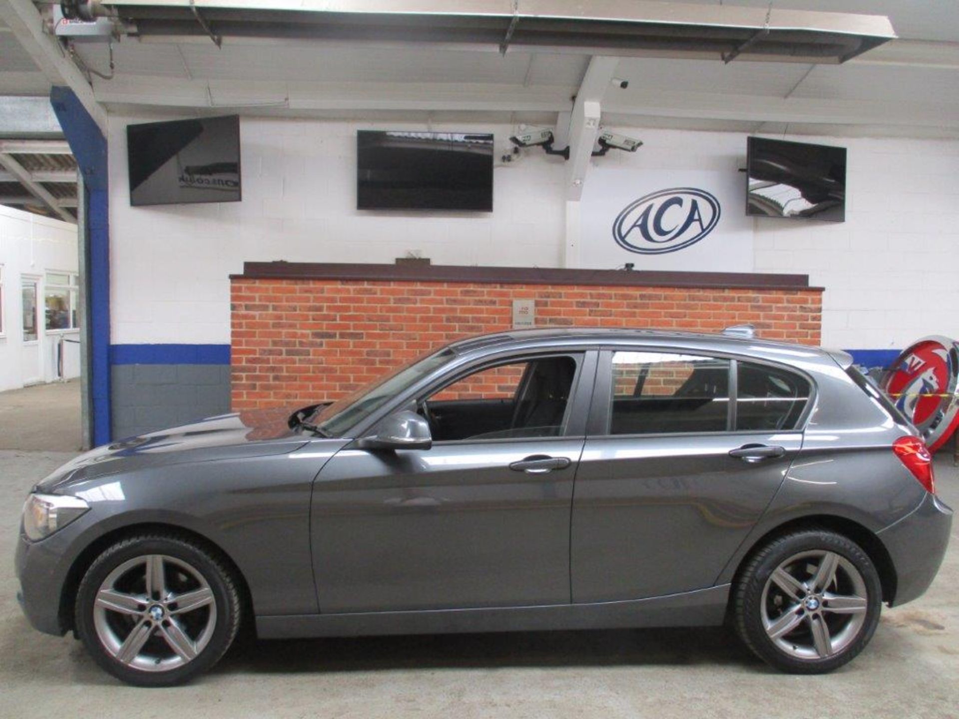 63 14 BMW 114D Sport - Image 2 of 25