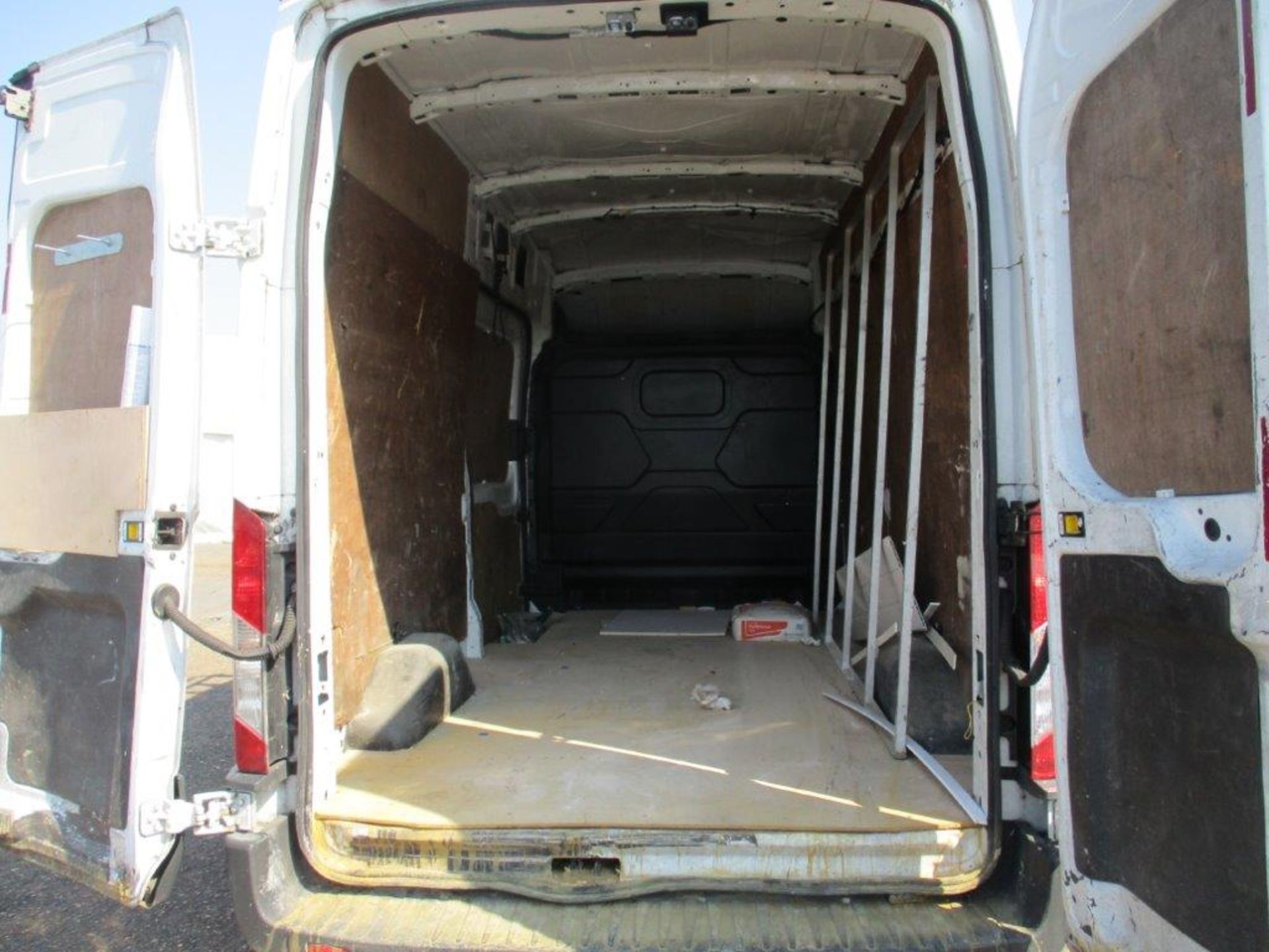 64 14 Ford Transit 350 - Image 10 of 24