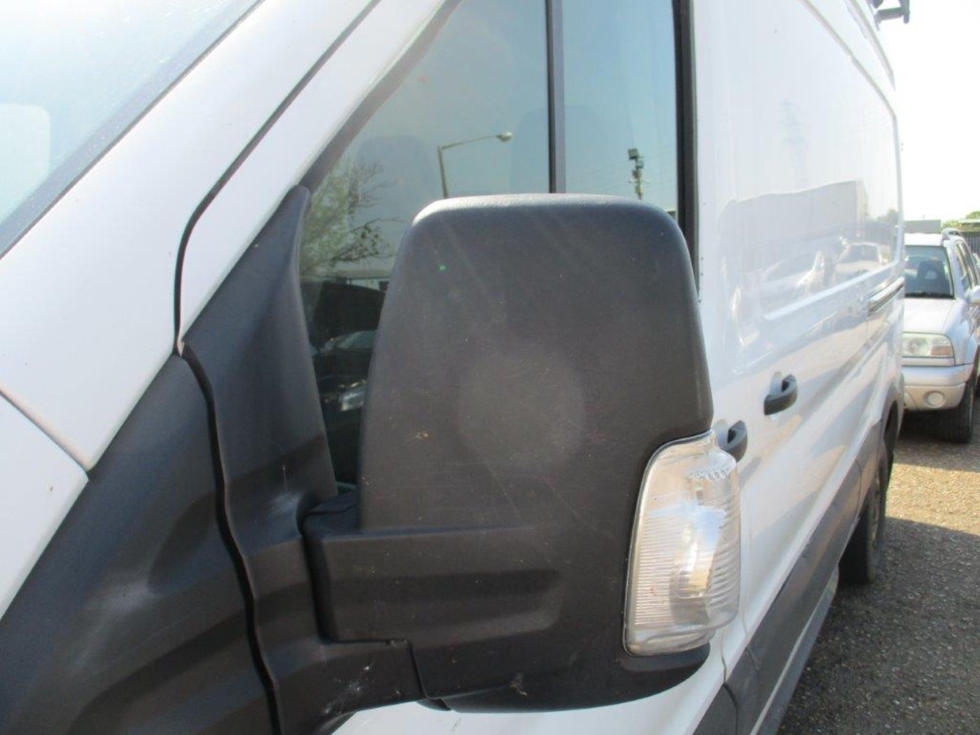 64 14 Ford Transit 350 - Image 16 of 24