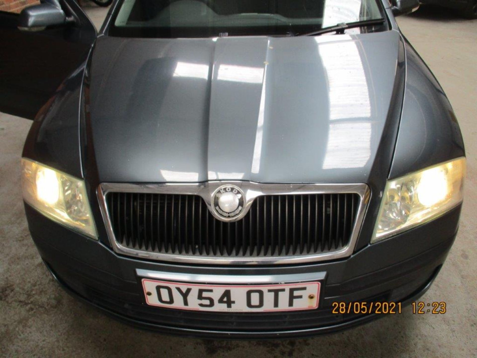 54 04 Skoda Octavia Ambiente TDI PD - Image 8 of 17