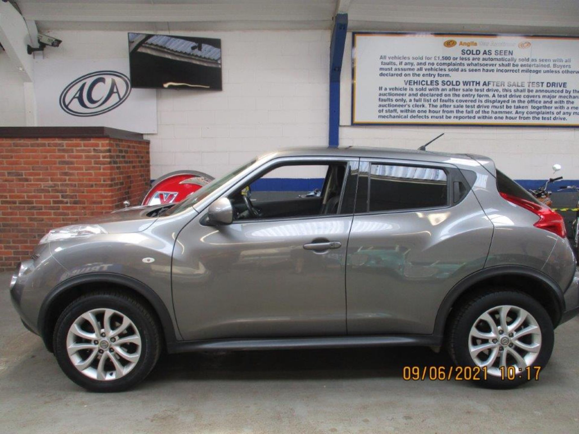 14 14 Nissan Juke Tekna DCI - Image 2 of 22