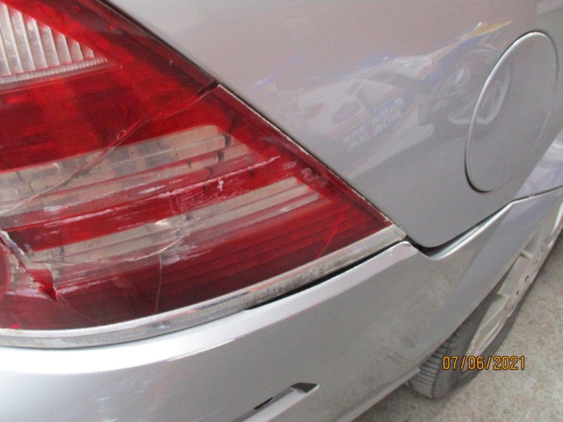 06 06 Ford Mondeo Ghia X TDCI 130 - Image 15 of 18