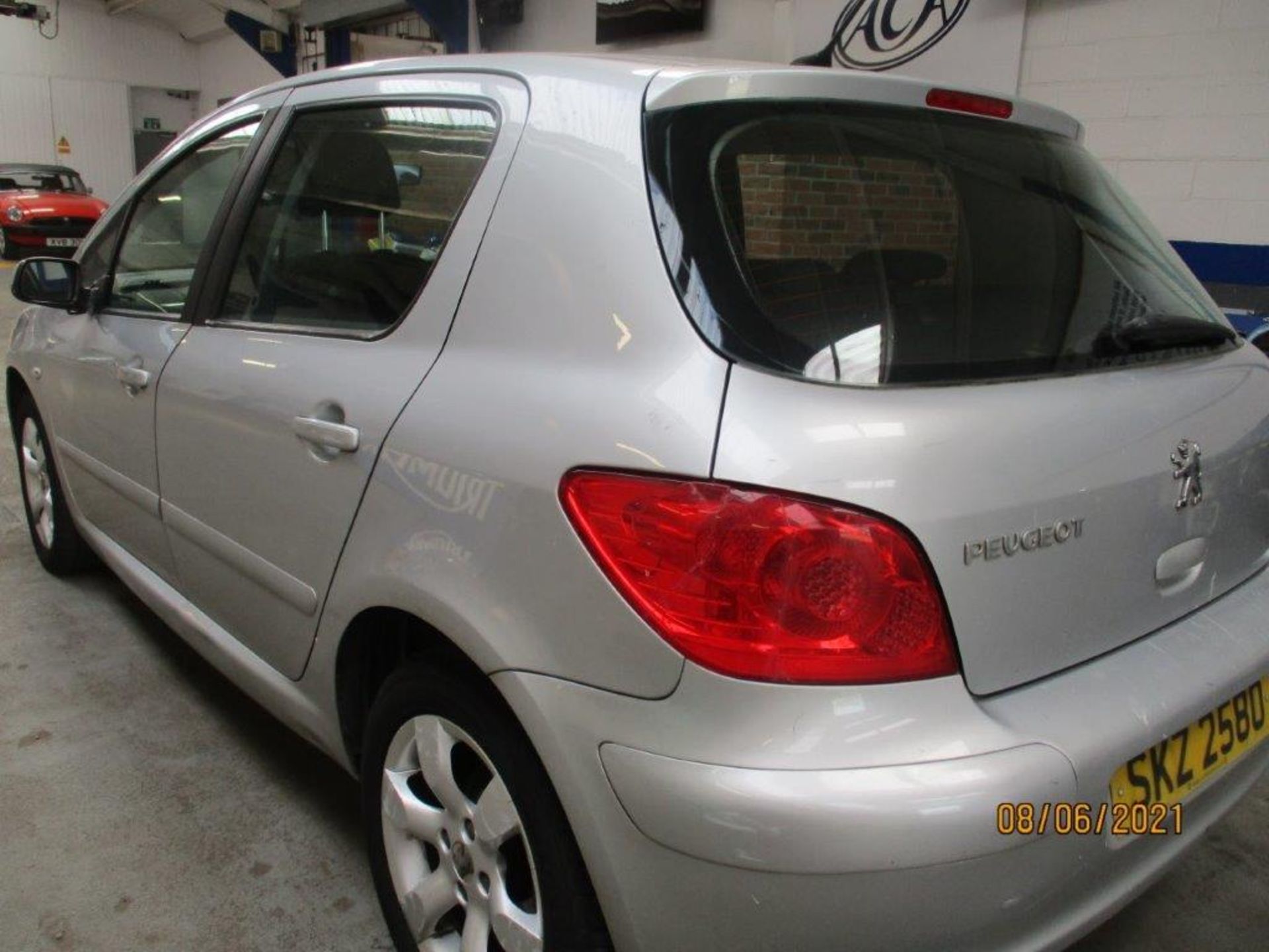 56 06 Peugeot 307 S - Image 12 of 21