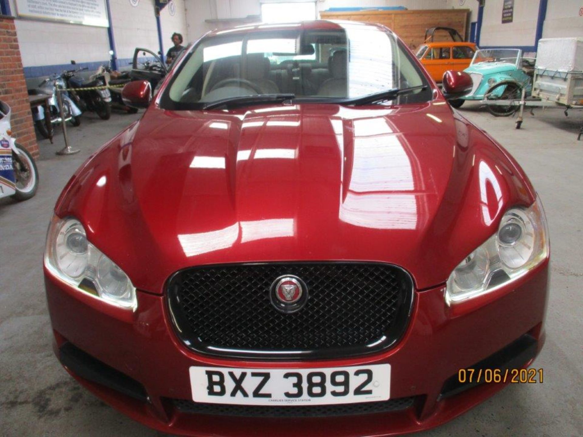 11 11 Jaguar XF Portfolio V6 Auto - Image 17 of 24