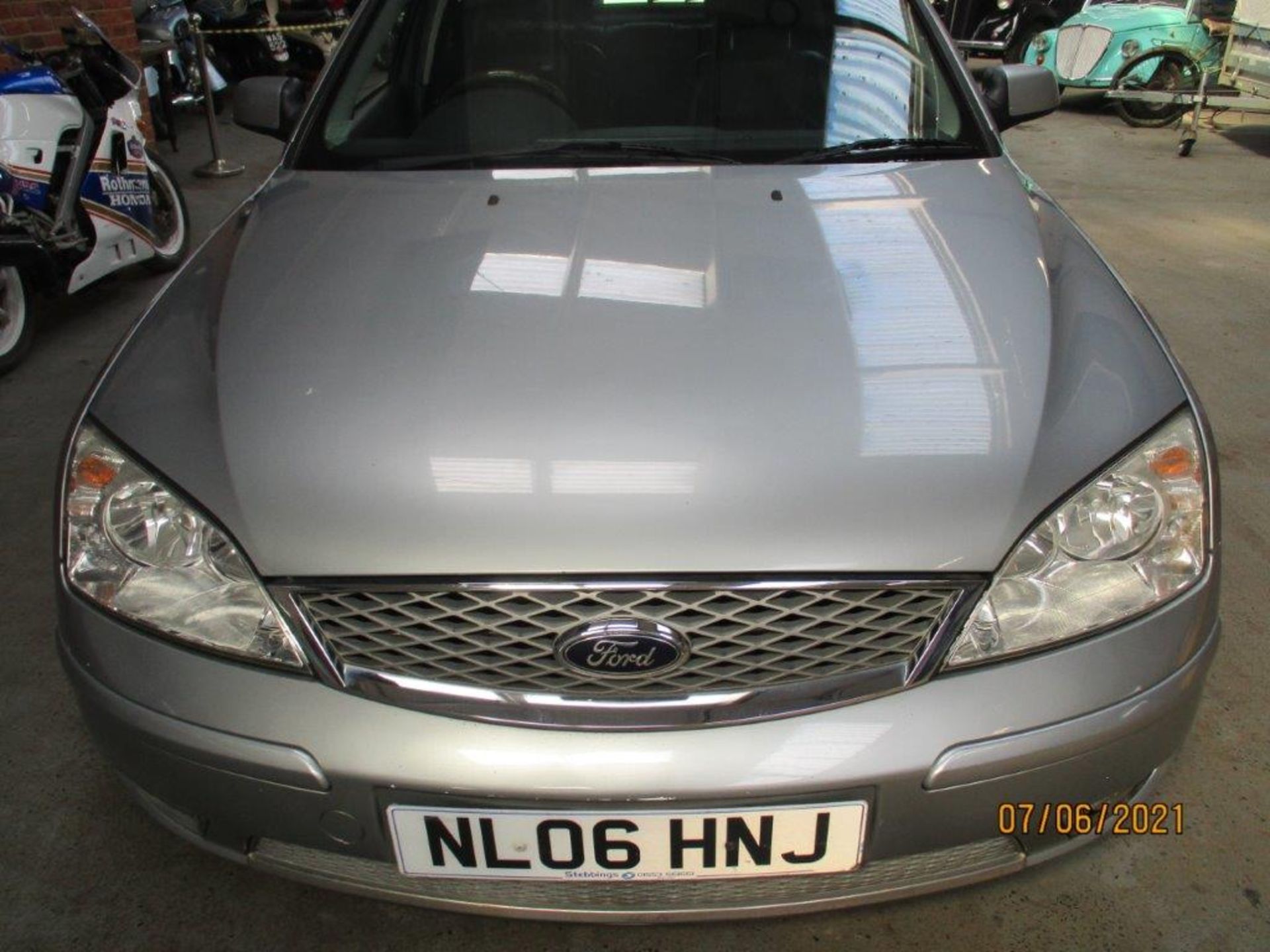 06 06 Ford Mondeo Ghia X TDCI 130 - Image 6 of 18
