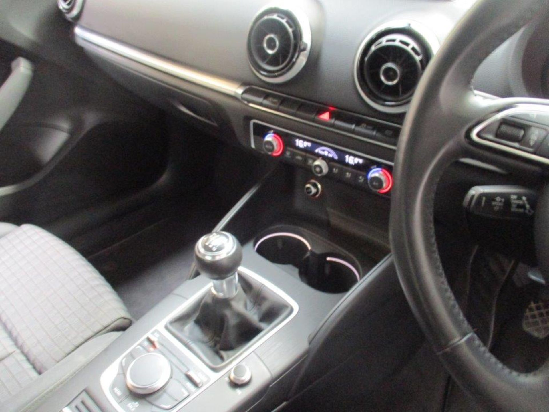 13 13 Audi A3 Sport TFSI - Image 16 of 20