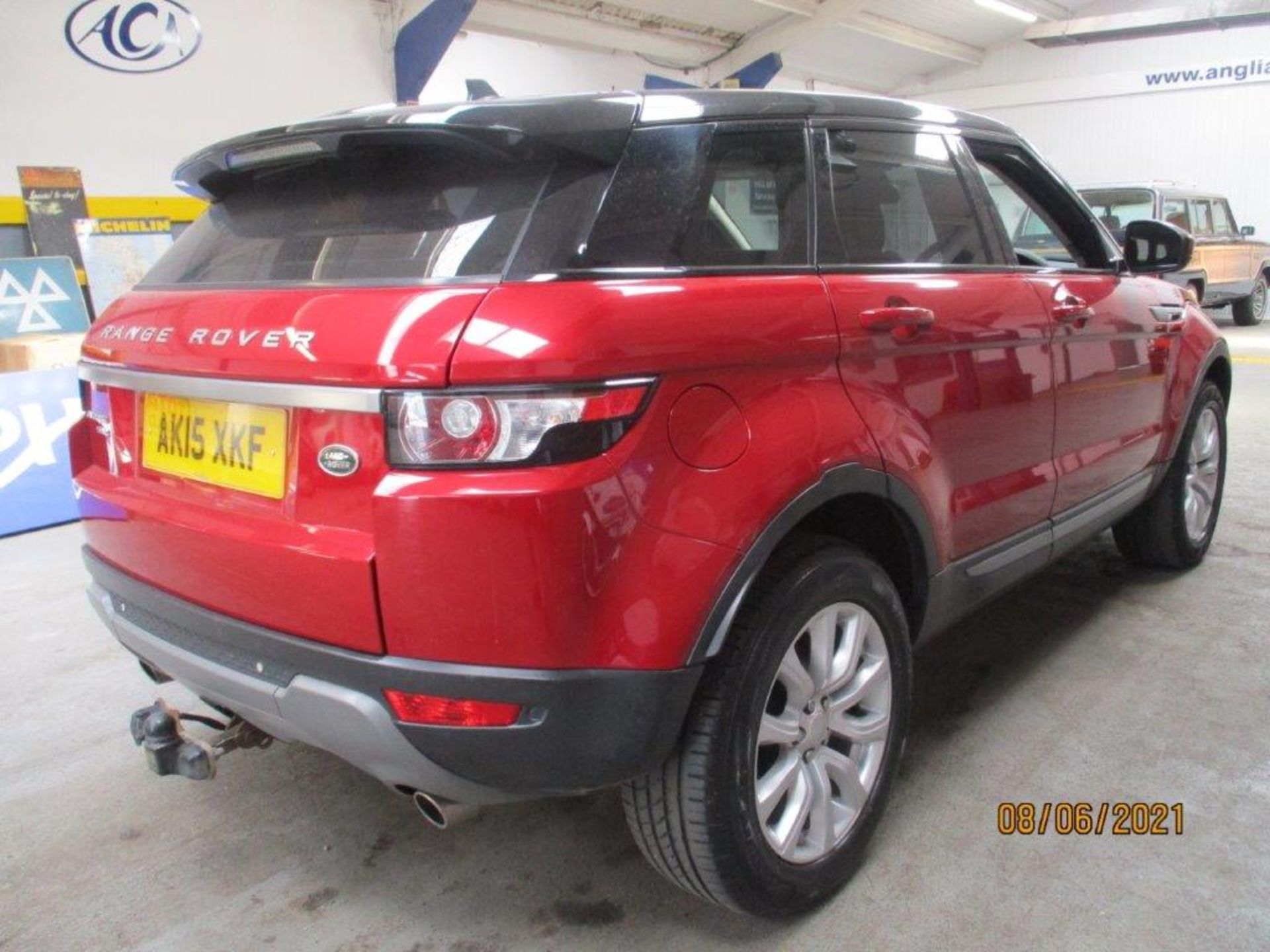 15 15 Range Rover Evoque Pure T - Image 2 of 18