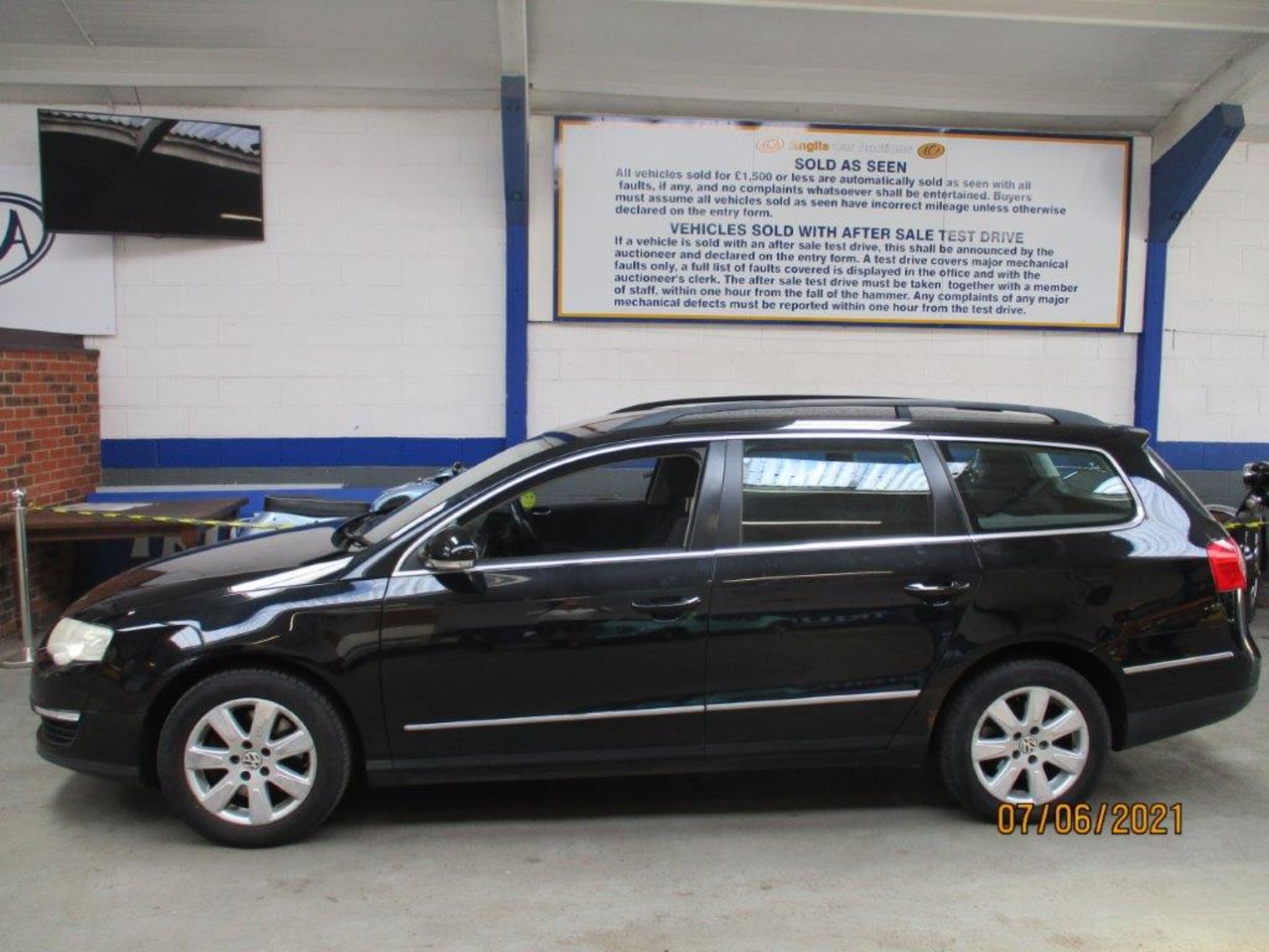 55 05 Vw Passat SE TDI - Image 2 of 23