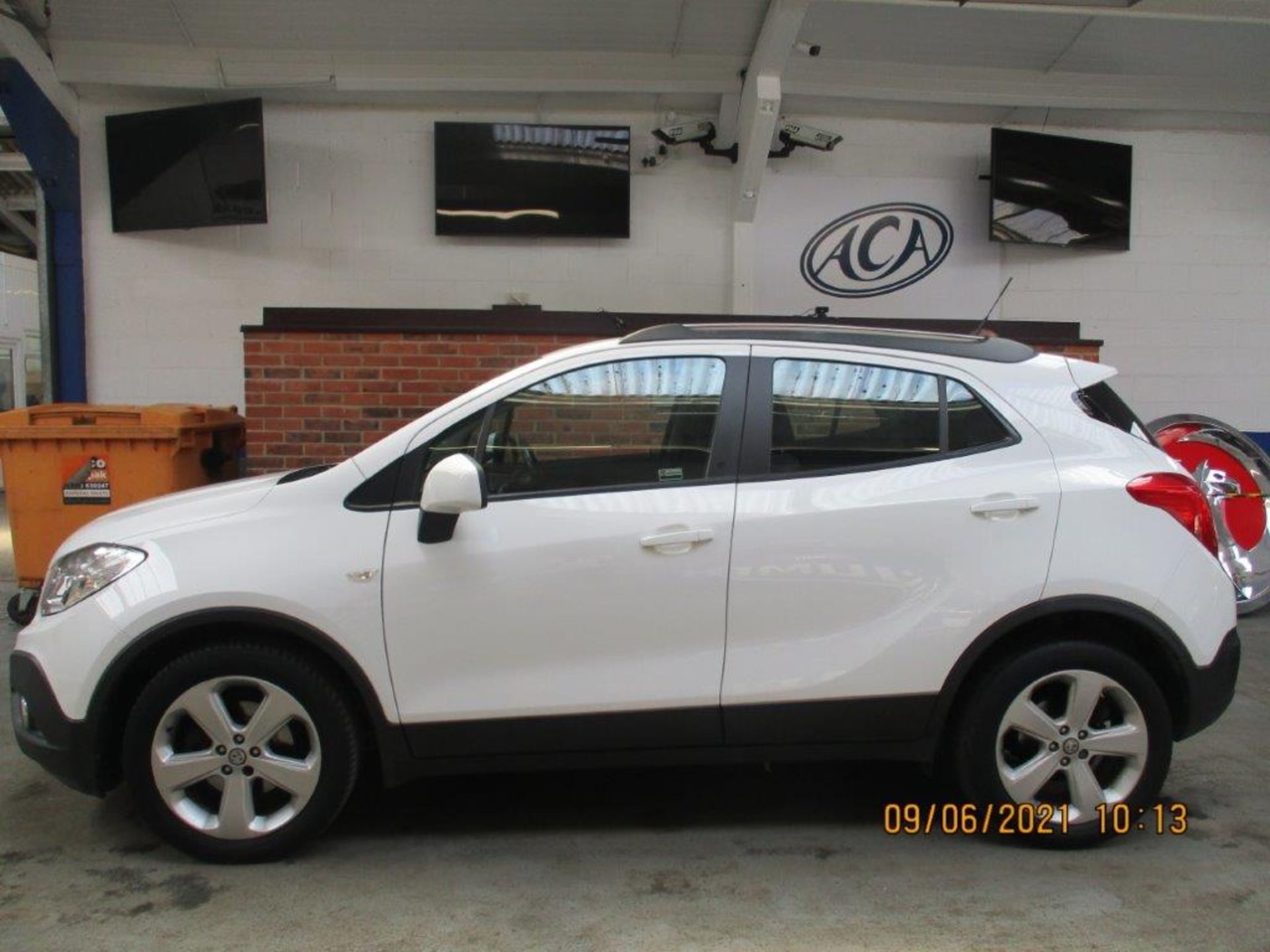 14 14 Vauxhall Mokka Exclusive - Image 2 of 26