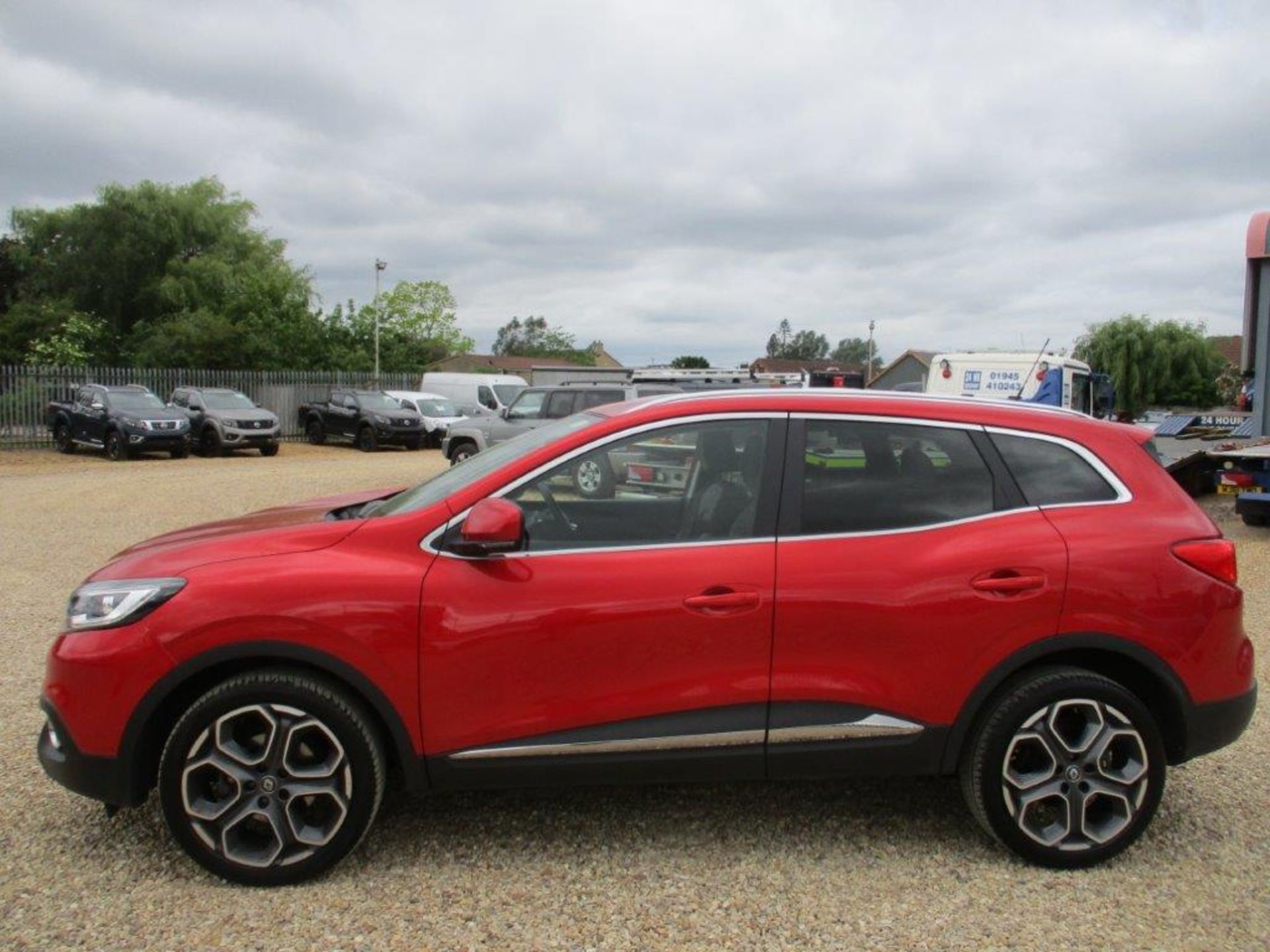 16 16 Renault Kadjar Dynamique S Nav - Image 2 of 21